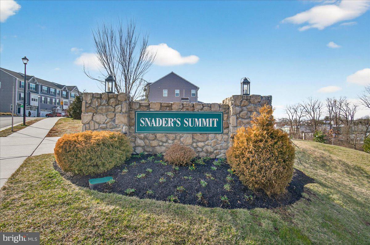 SNADER'S SUMMIT - Residential