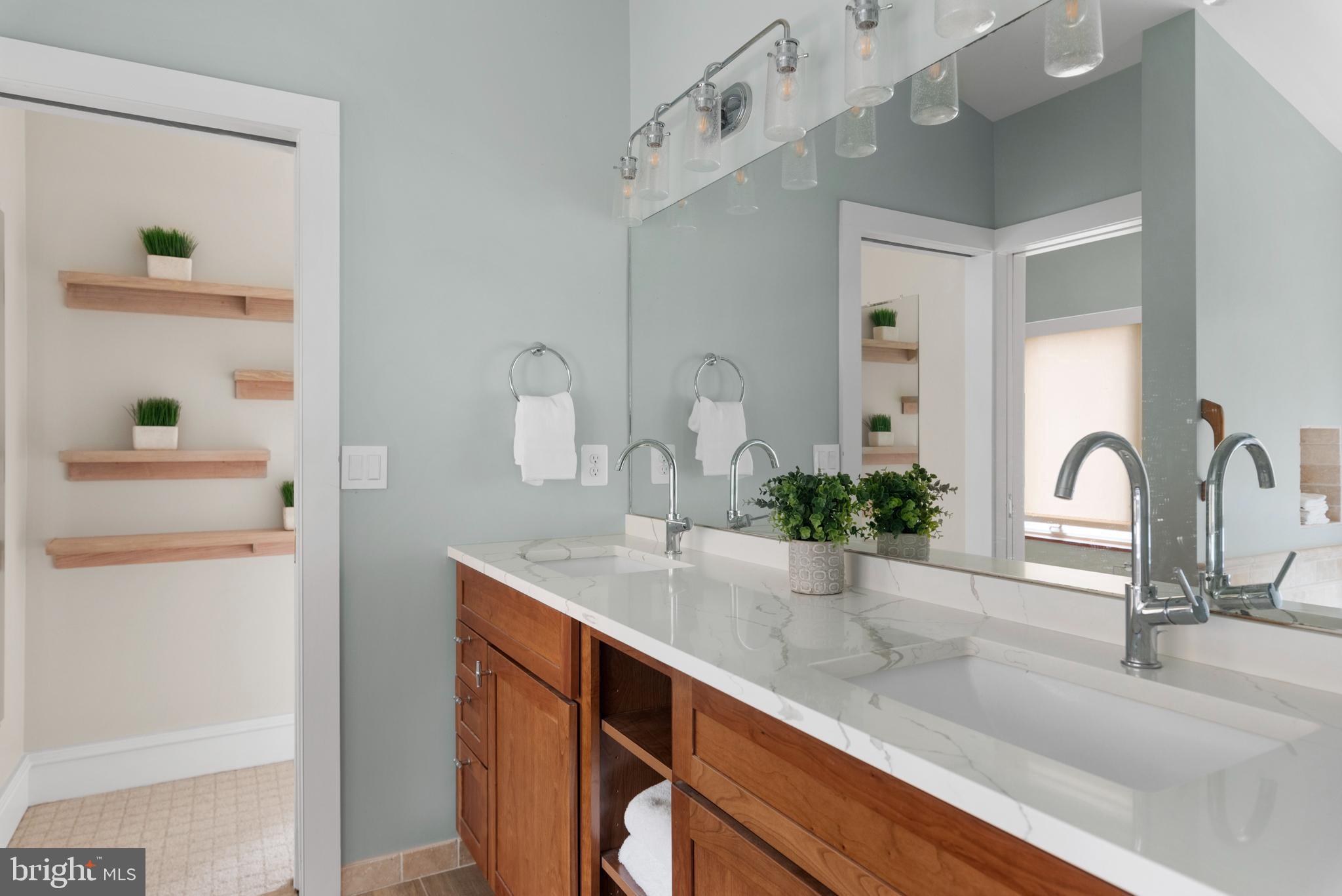 EASTPORT - Residential