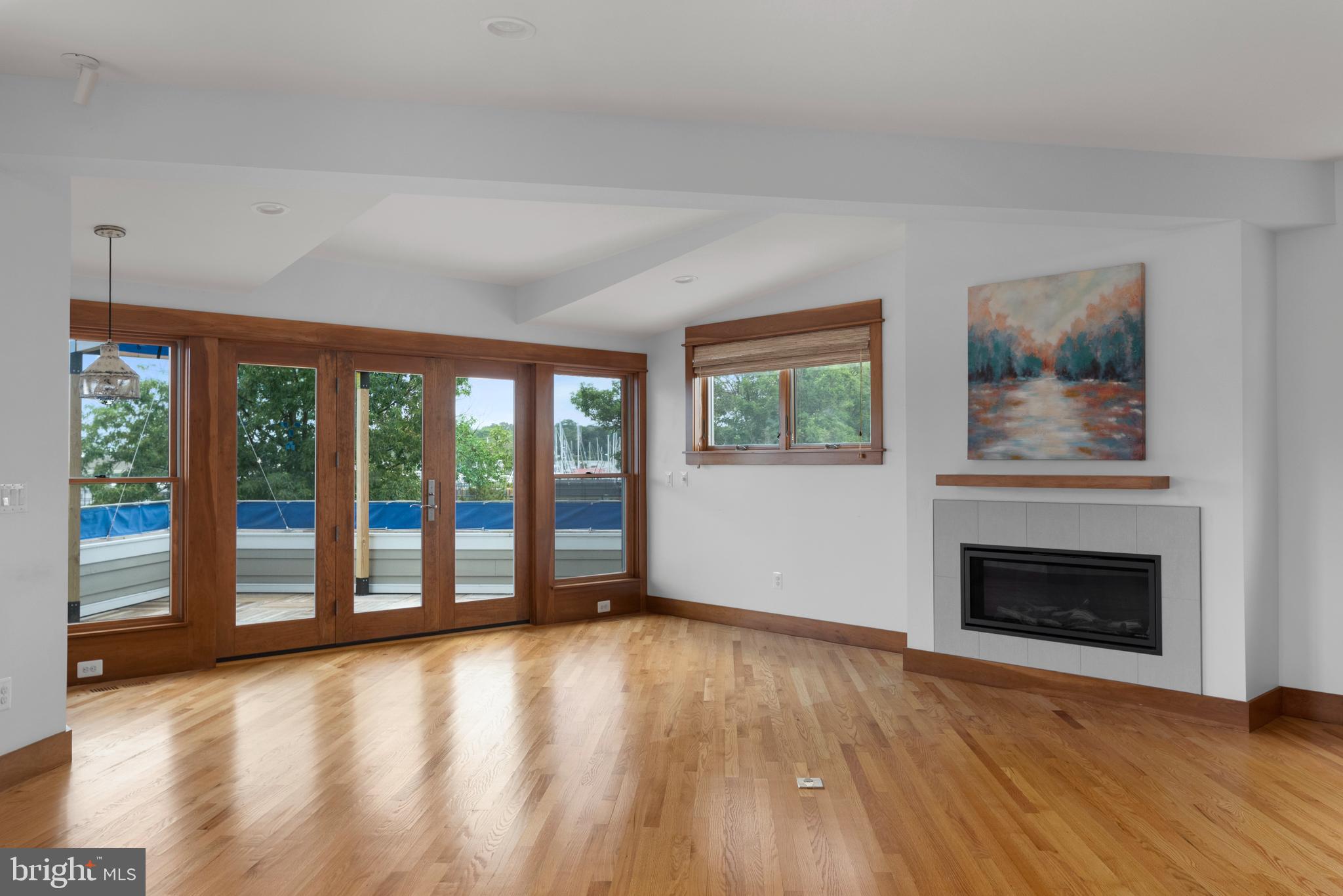 EASTPORT - Residential