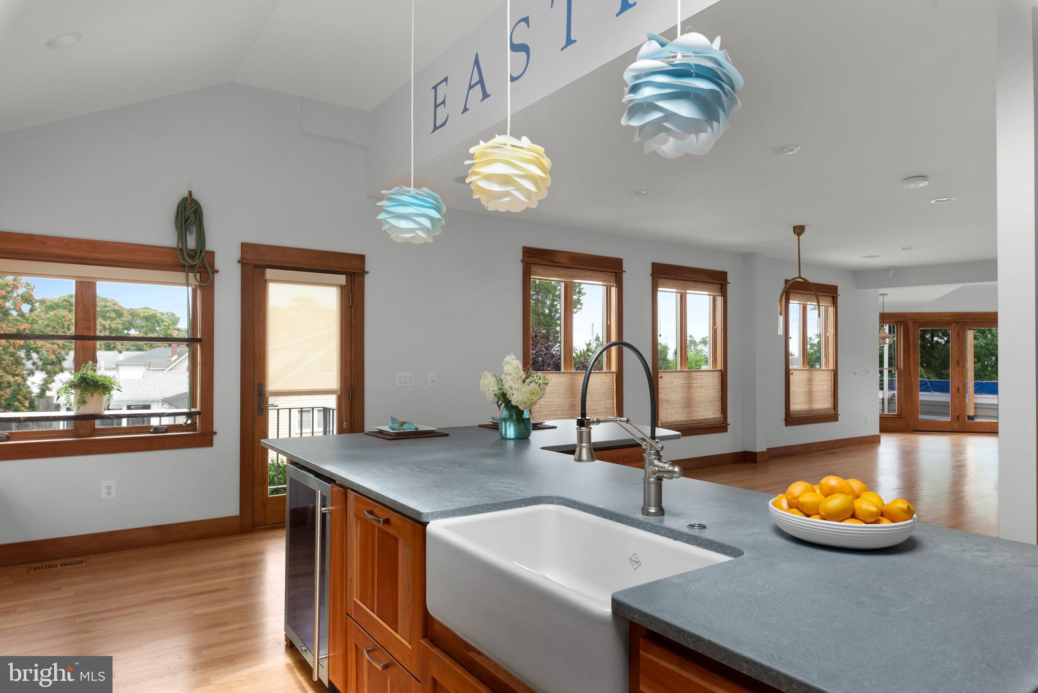 EASTPORT - Residential