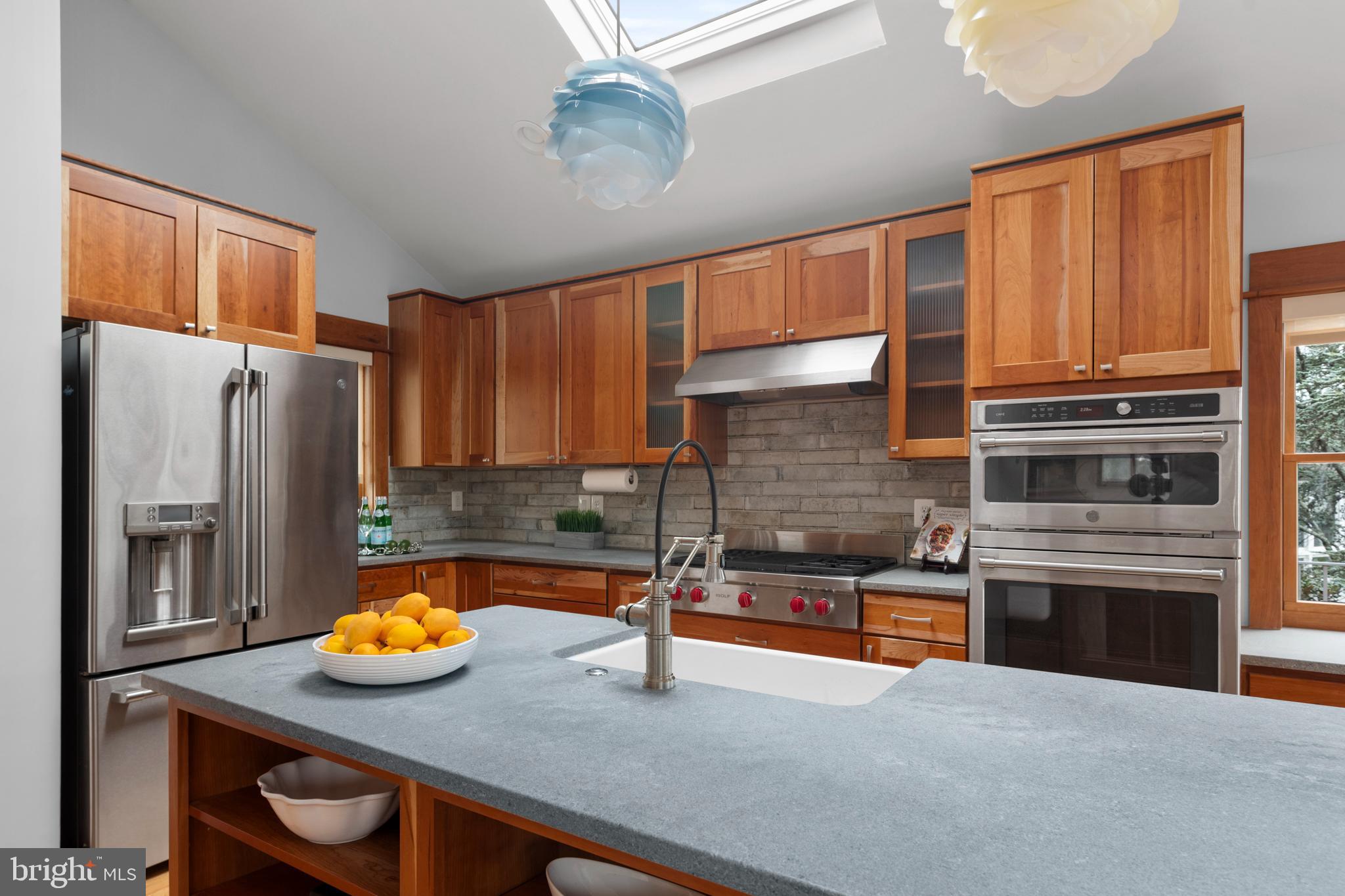 EASTPORT - Residential