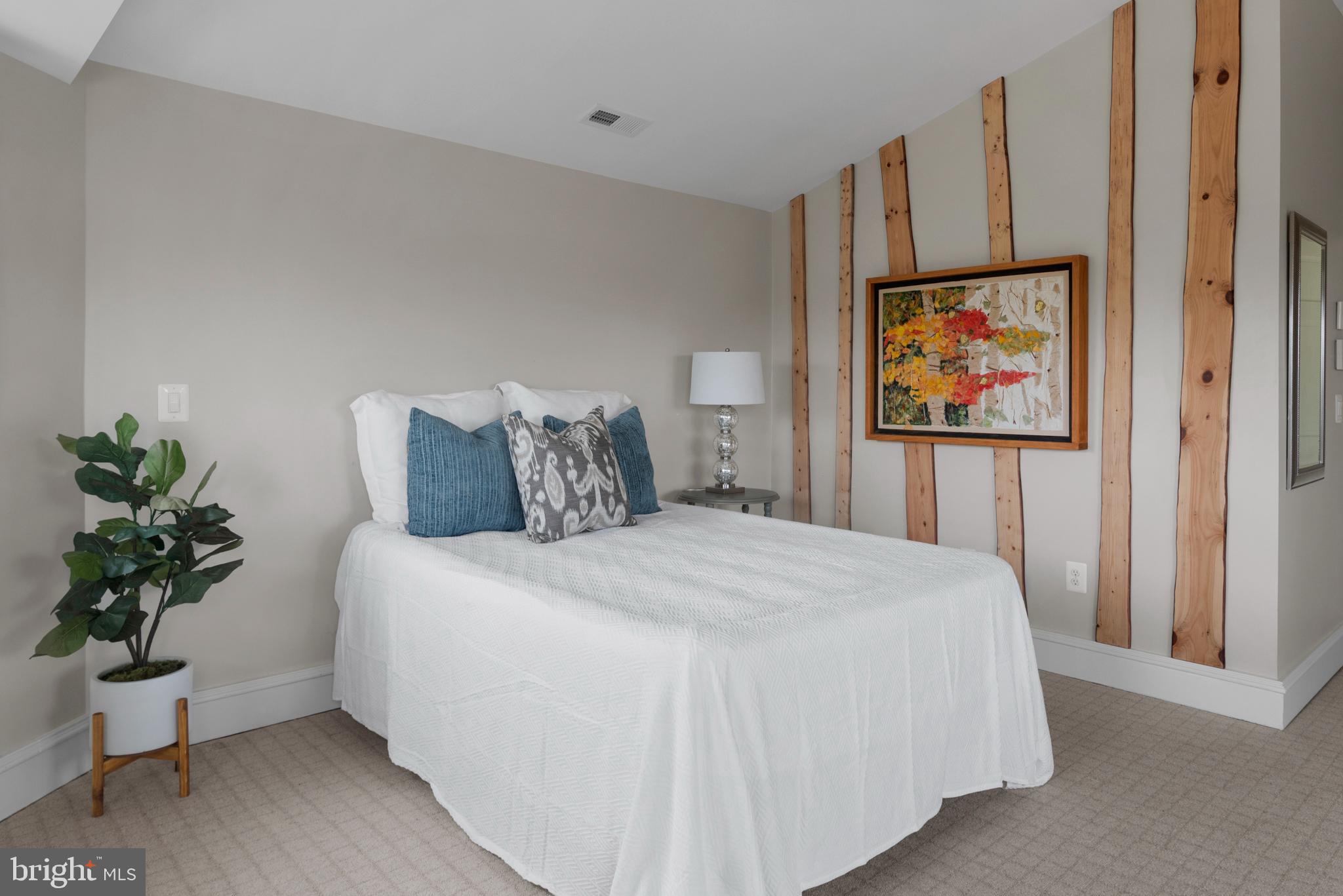 EASTPORT - Residential