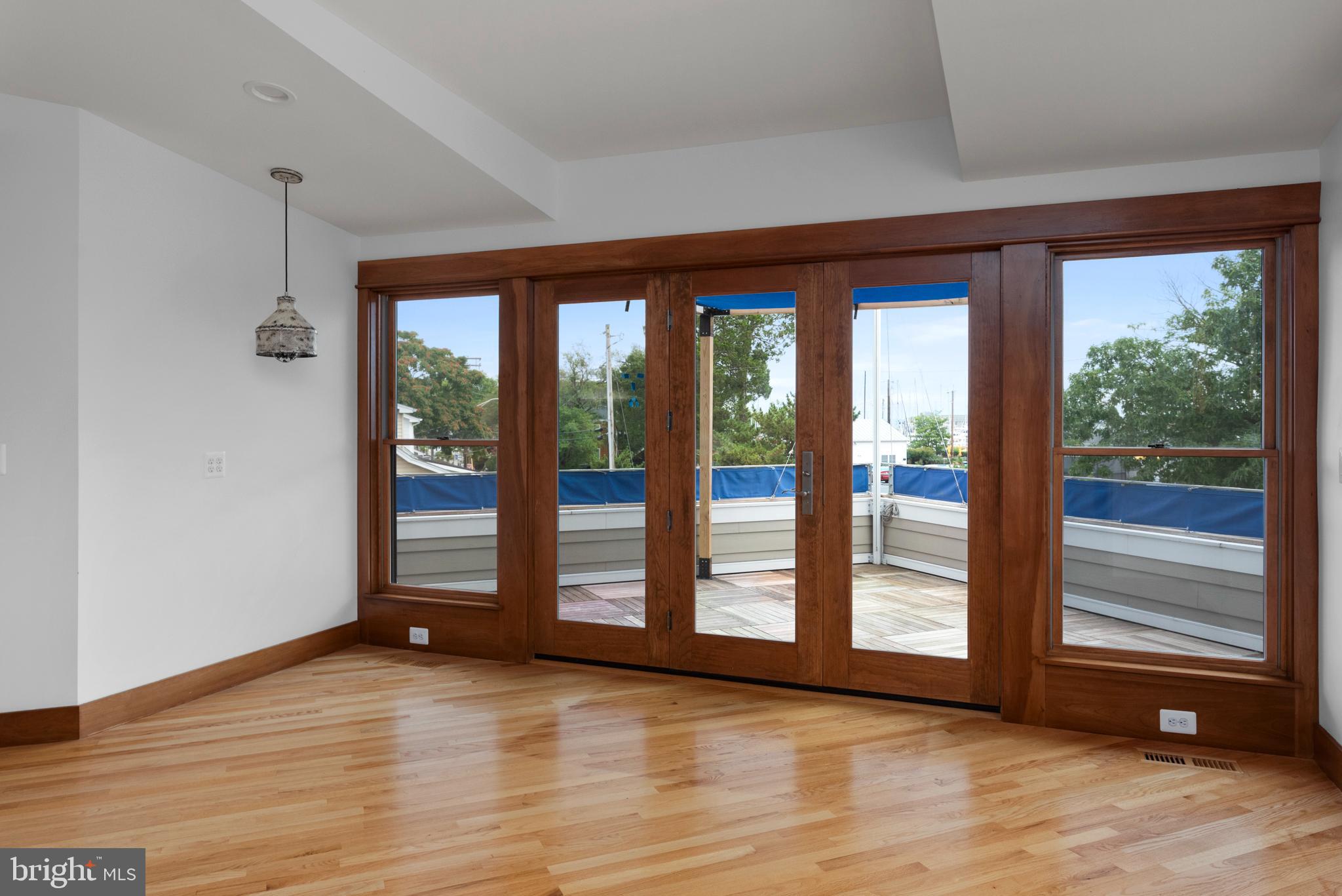 EASTPORT - Residential