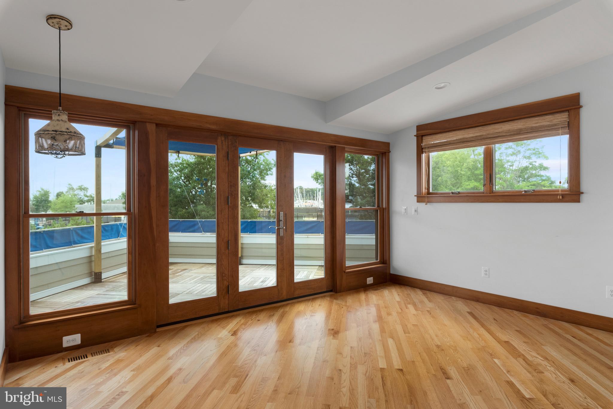 EASTPORT - Residential