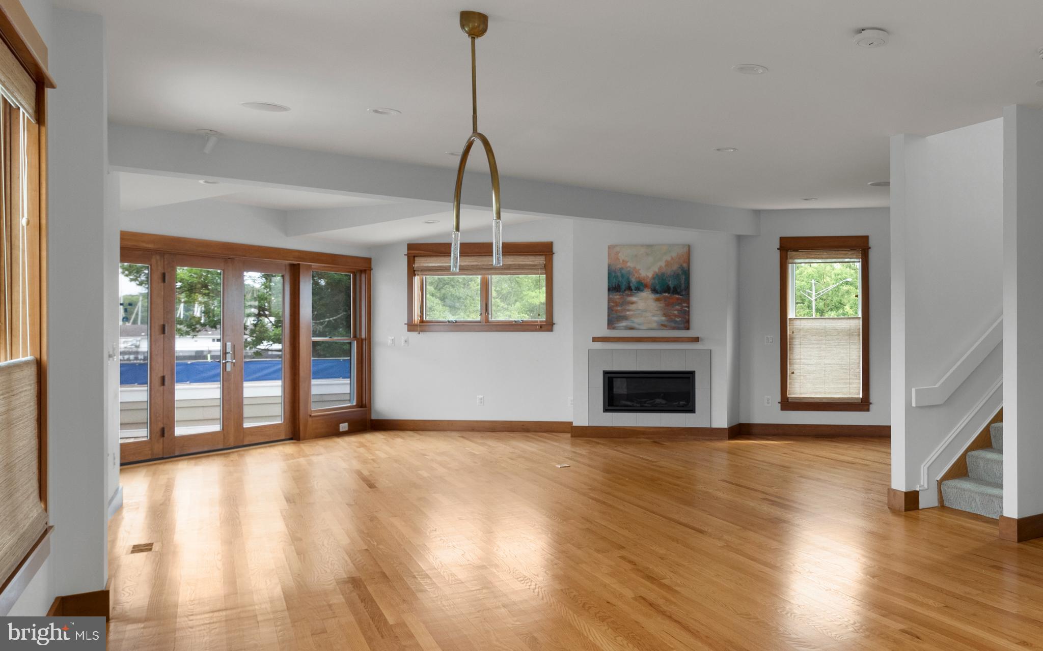 EASTPORT - Residential