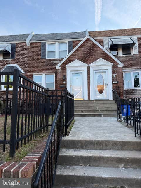 Townhouse For Sale - 3334 Lansing Street<br/> PHILADELPHIA, PA 19136