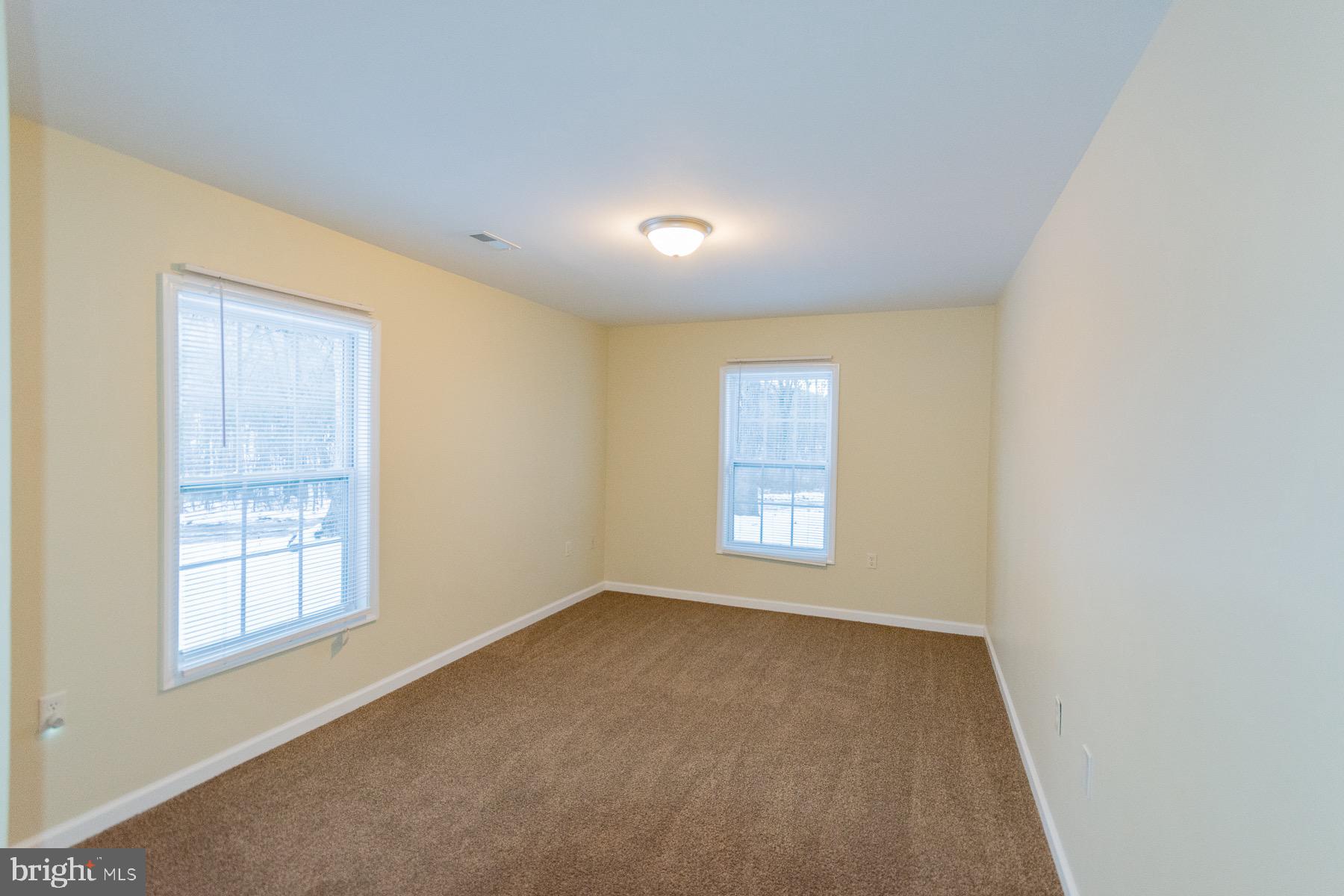 RIVER VIEW PARK - Residential