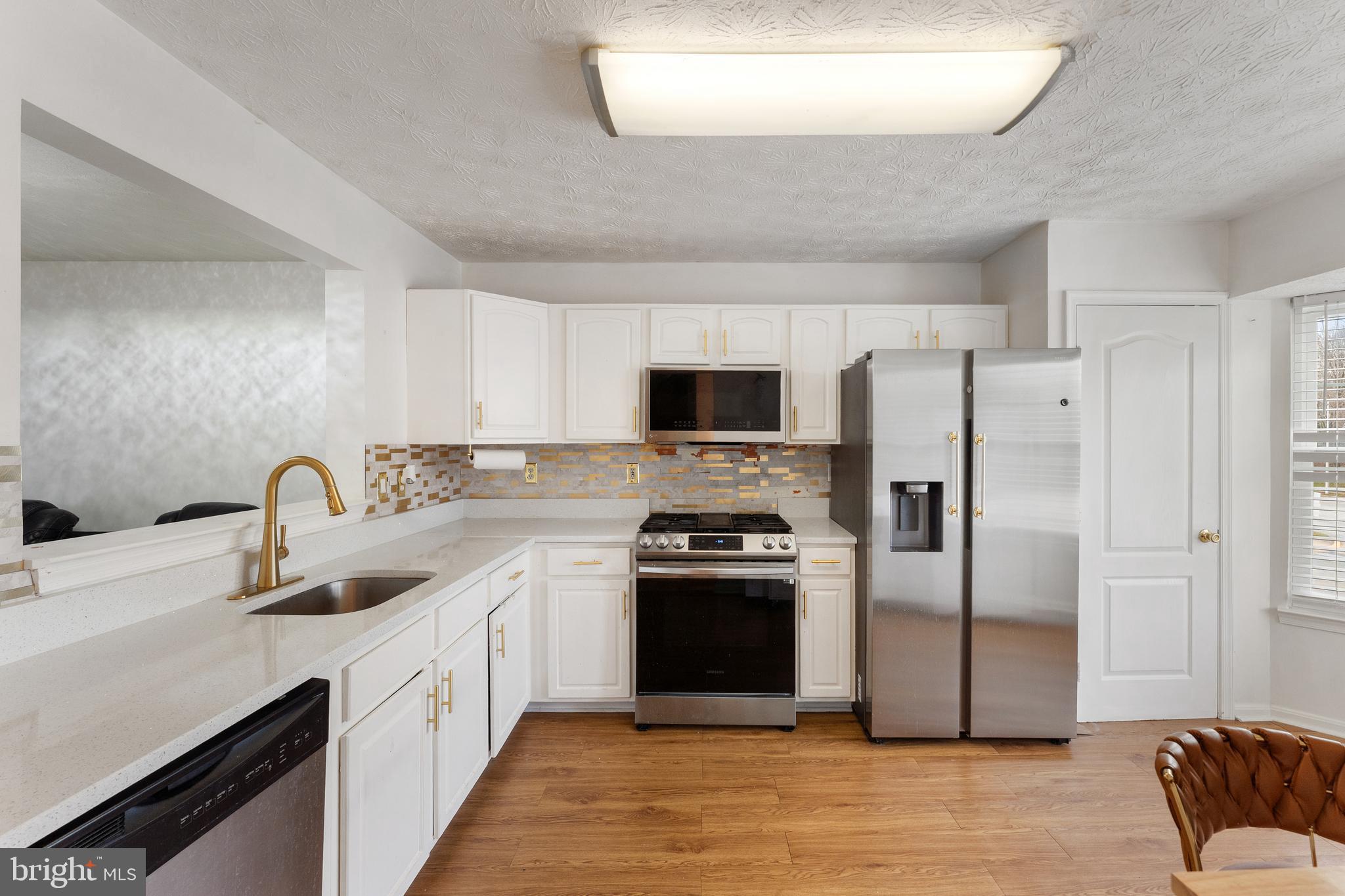 BELLEHAVEN ESTATES - Residential Lease