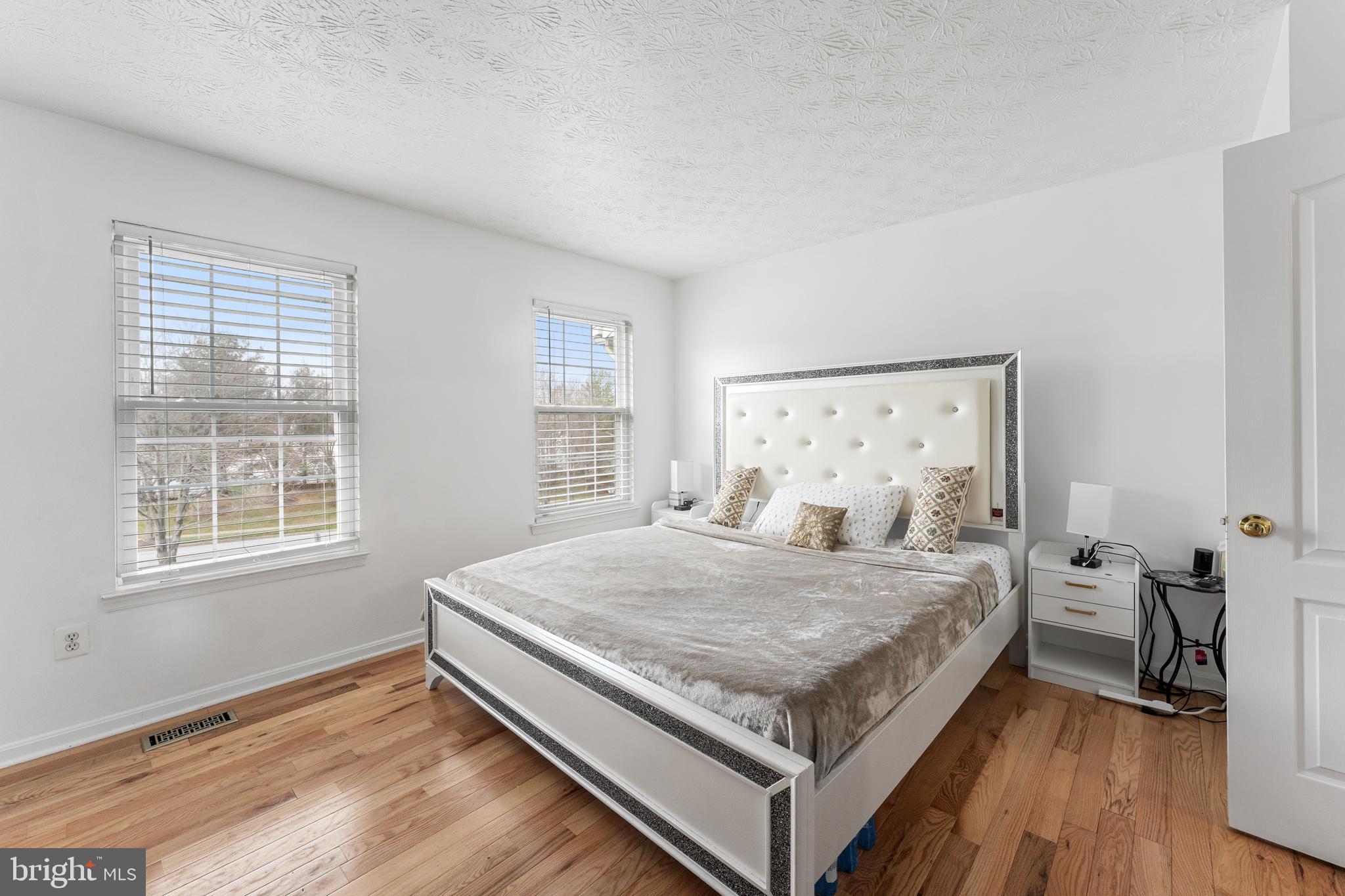 BELLEHAVEN ESTATES - Residential Lease