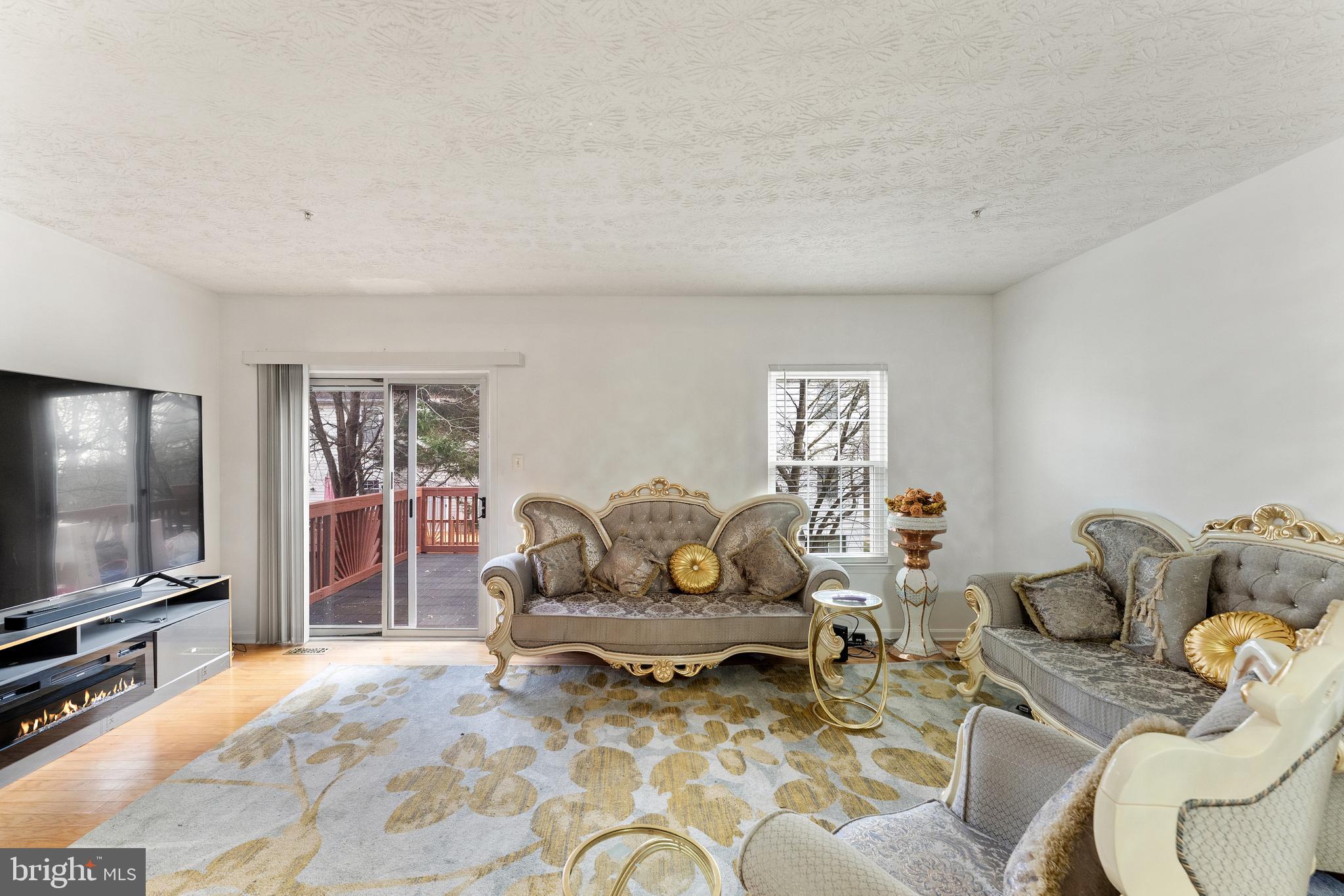 BELLEHAVEN ESTATES - Residential Lease