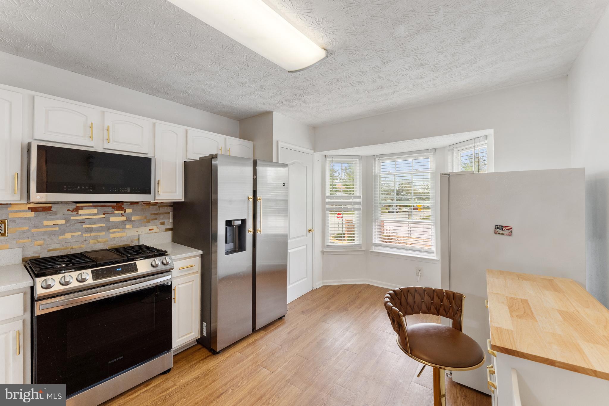 BELLEHAVEN ESTATES - Residential Lease