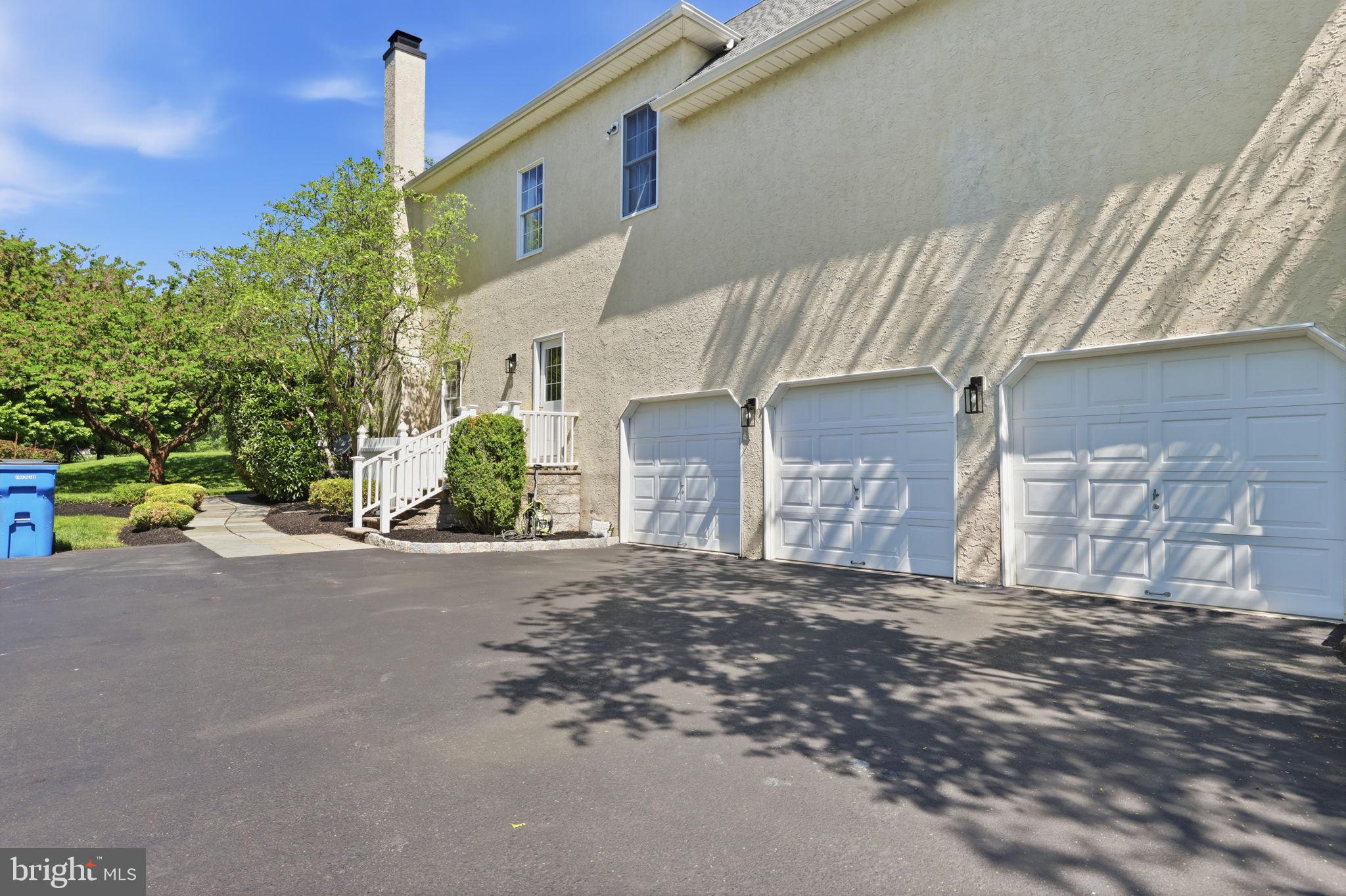 MEADOW WOOD - Residential