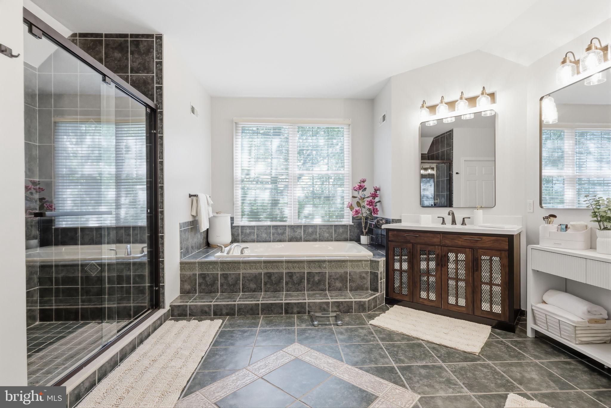 MEADOW WOOD - Residential