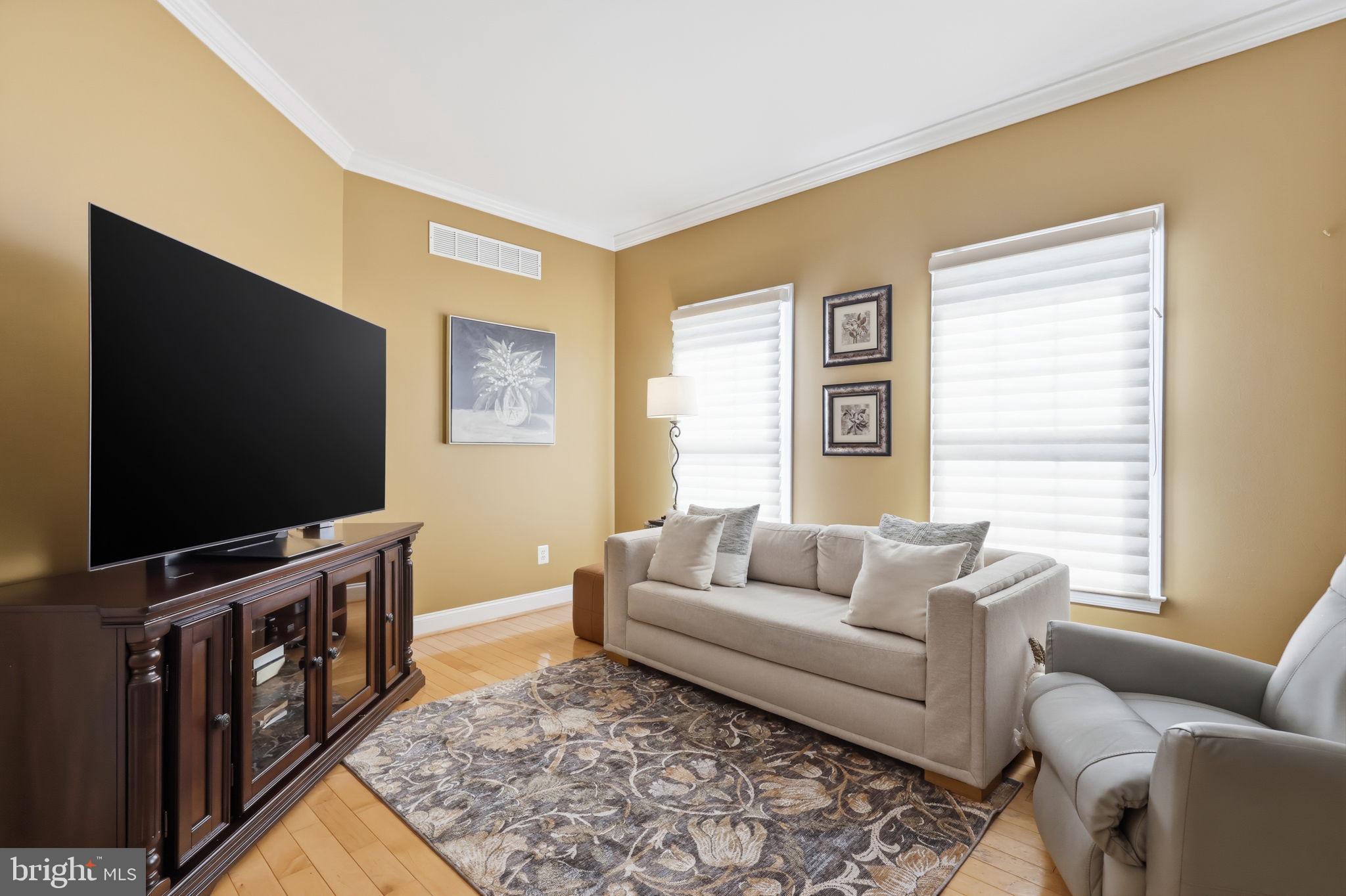 MEADOW WOOD - Residential