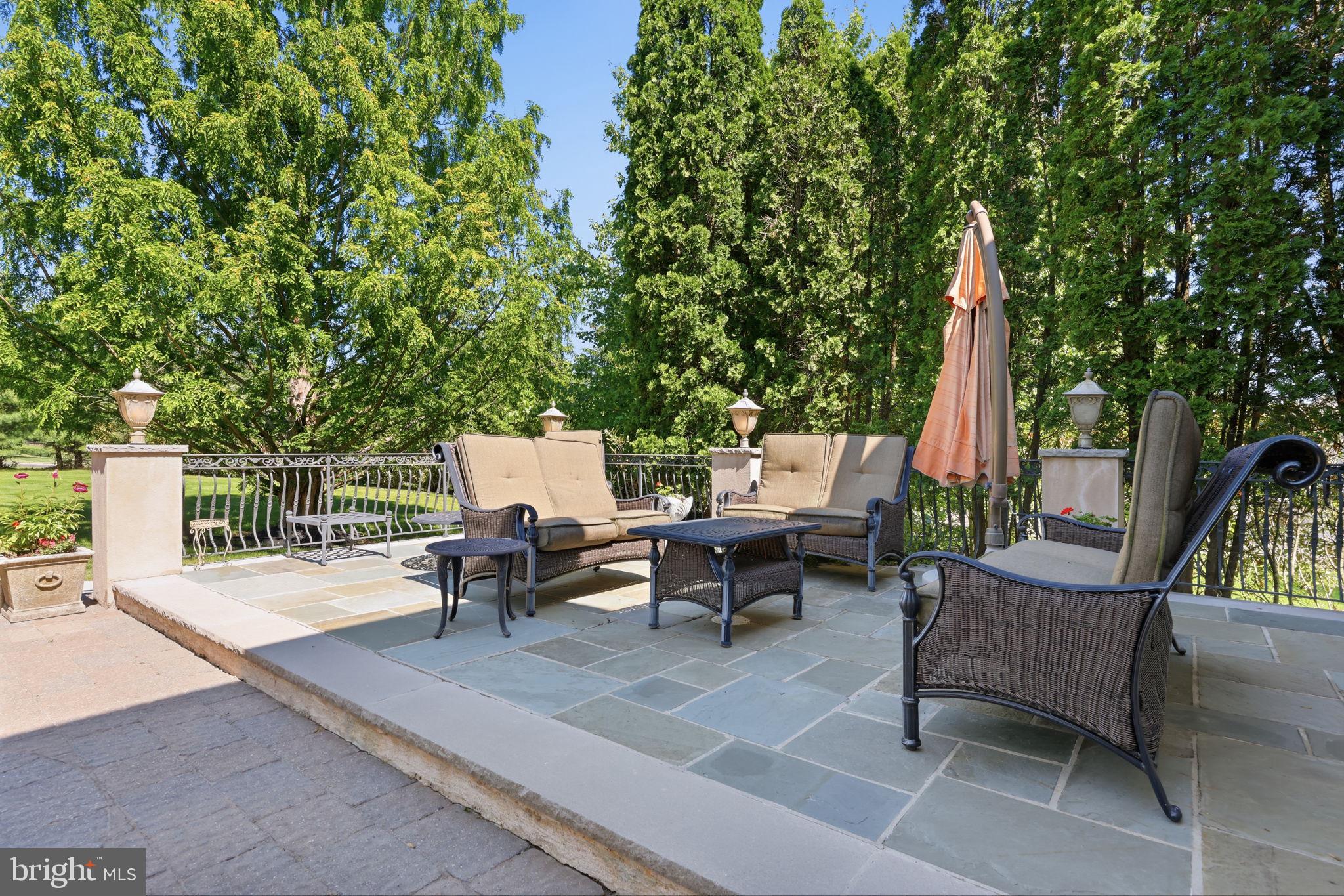 MEADOW WOOD - Residential