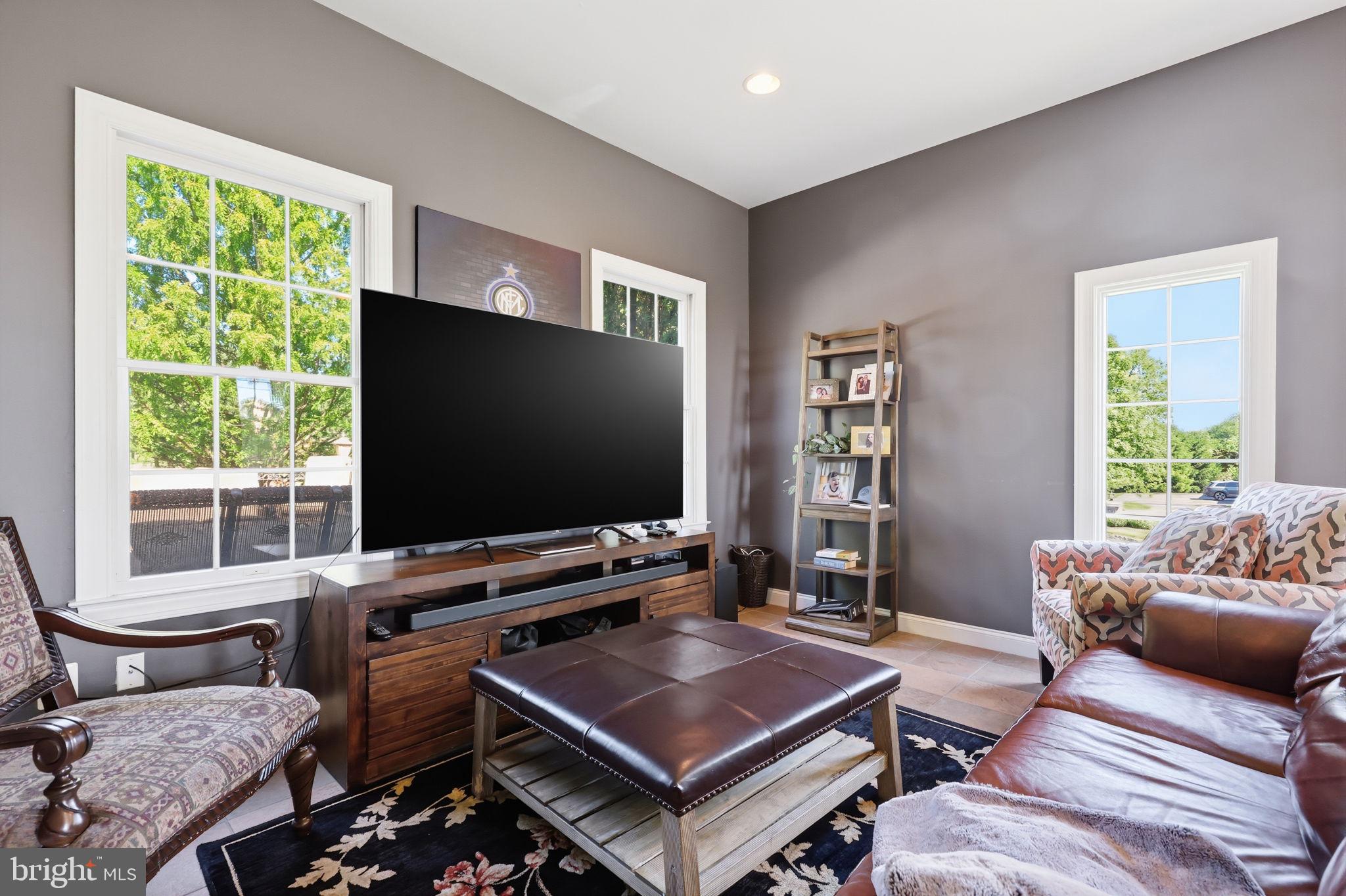 MEADOW WOOD - Residential