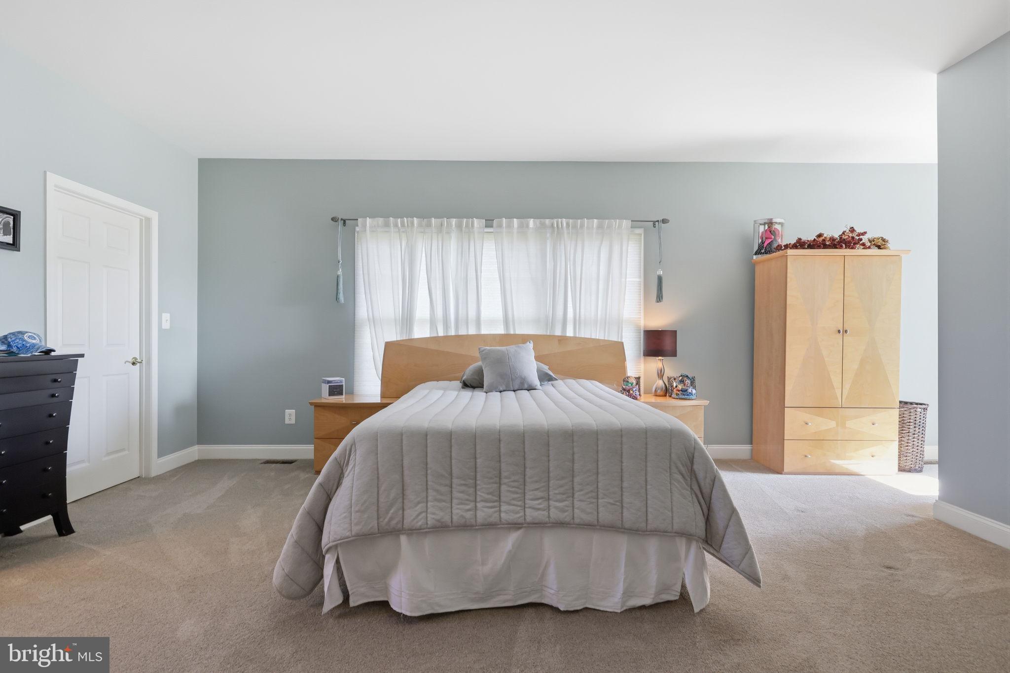 MEADOW WOOD - Residential