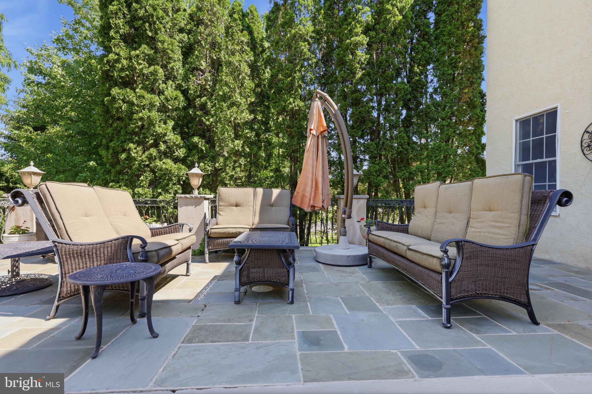 MEADOW WOOD - Residential