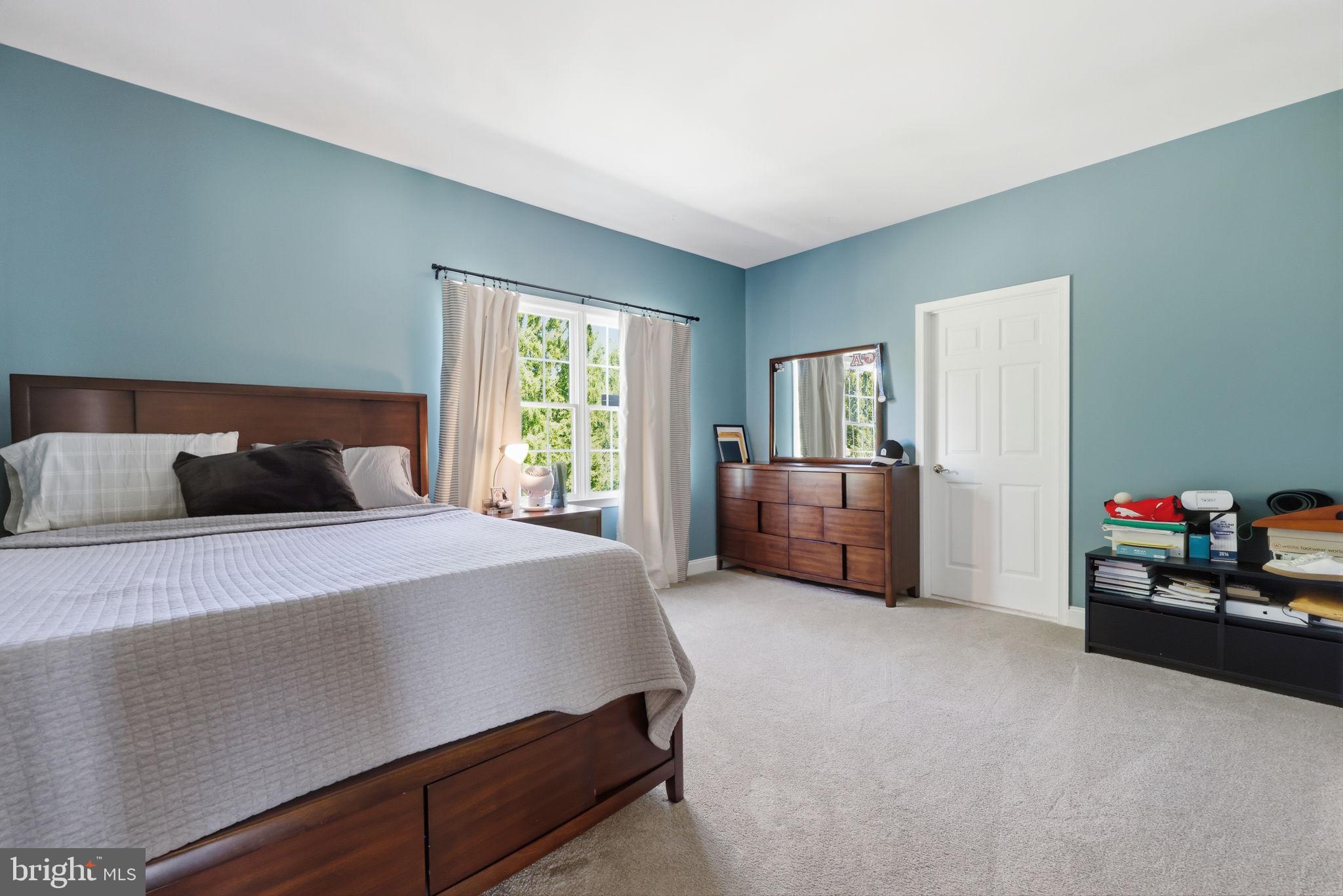 MEADOW WOOD - Residential