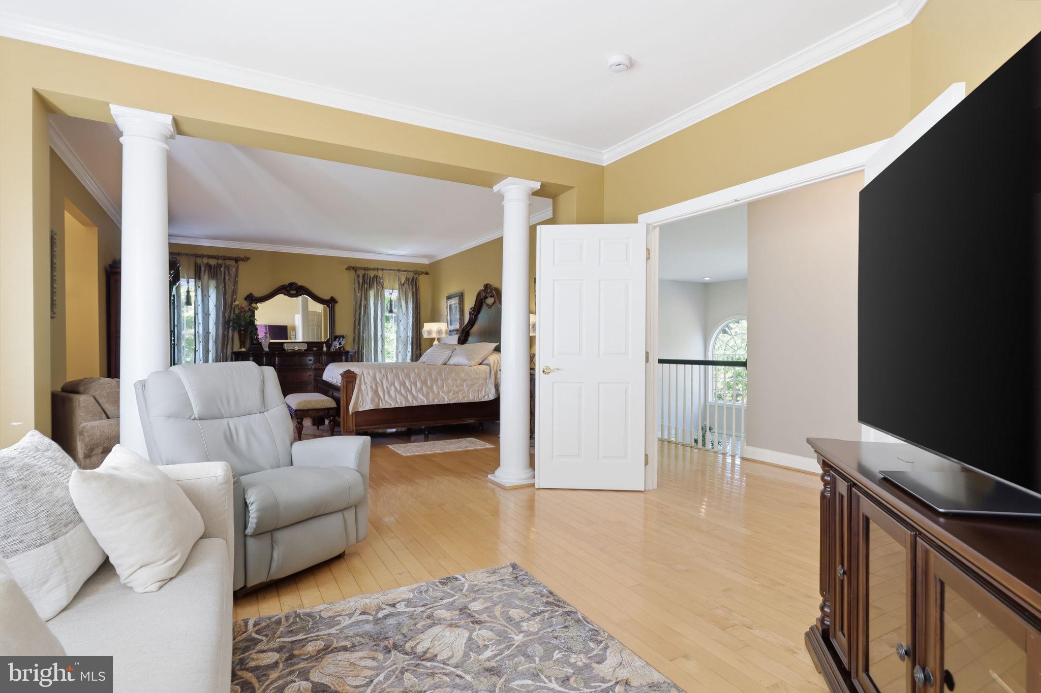 MEADOW WOOD - Residential