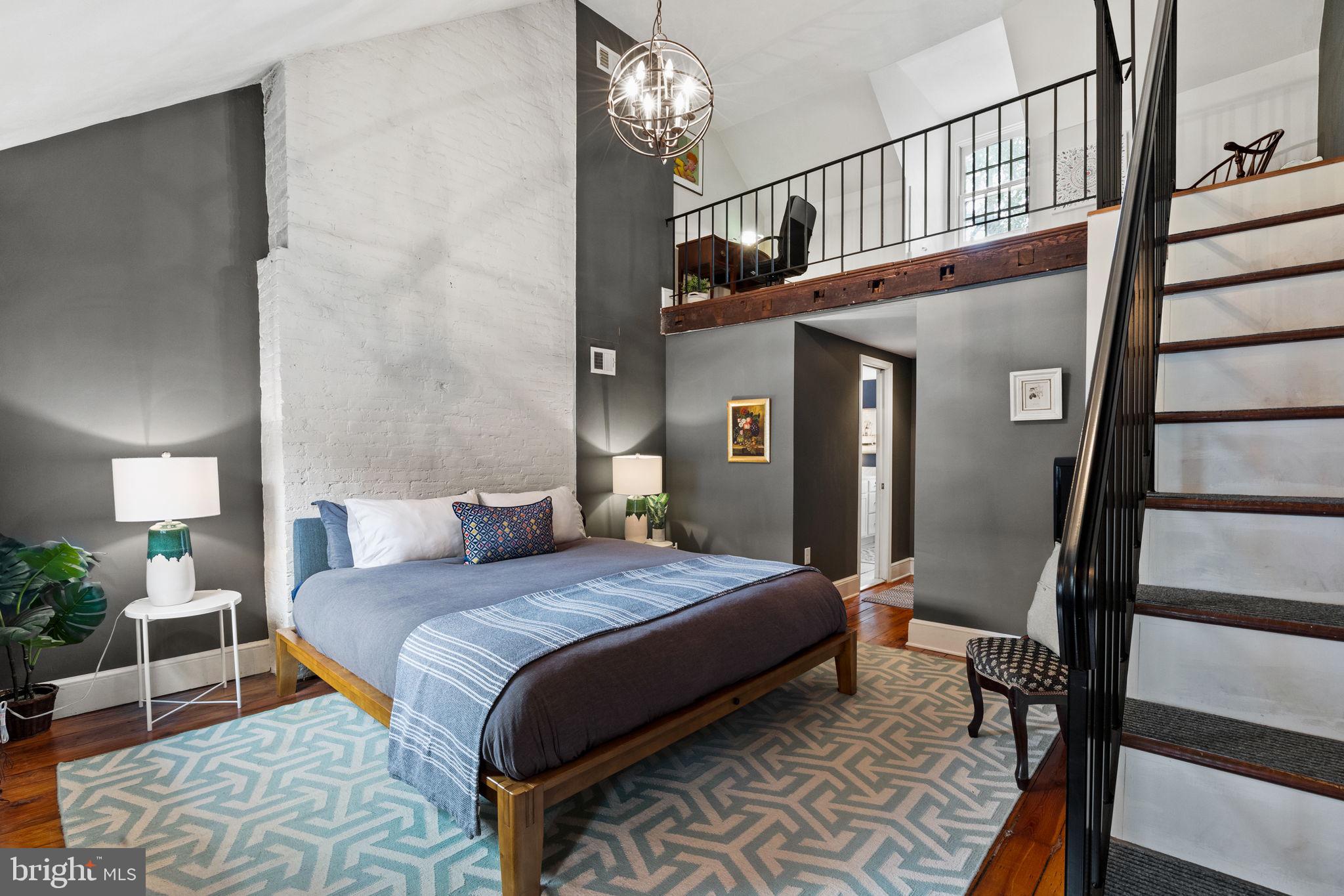 WASHINGTON SQ WEST - Residential