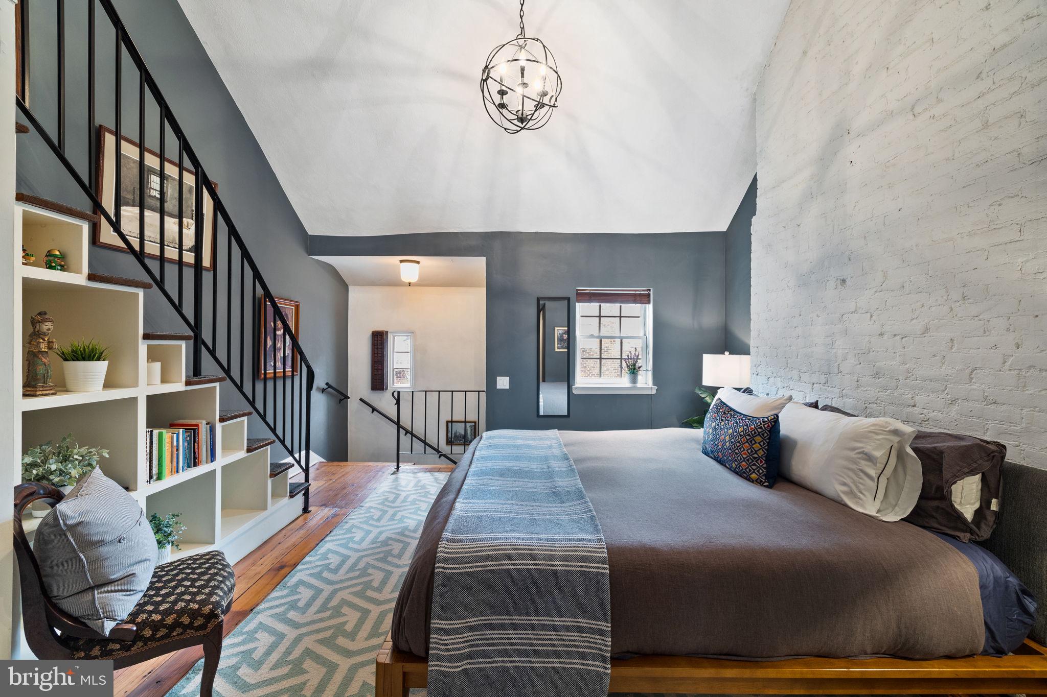 WASHINGTON SQ WEST - Residential