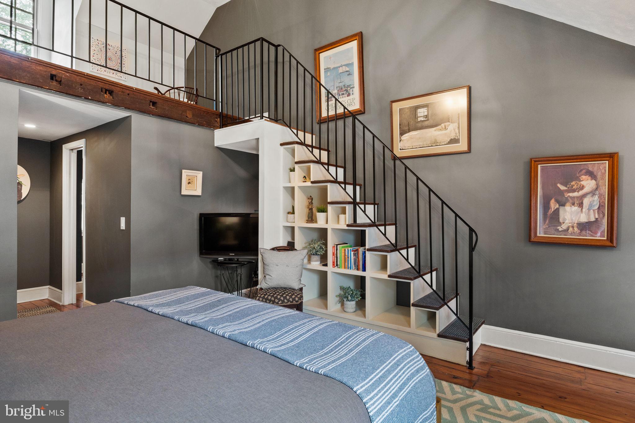 WASHINGTON SQ WEST - Residential