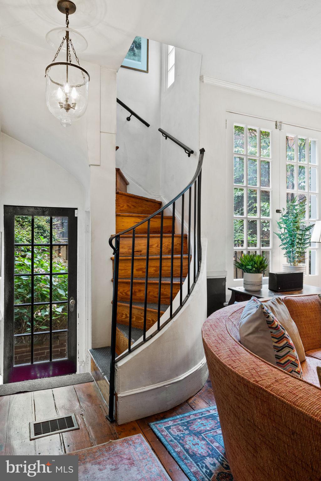 WASHINGTON SQ WEST - Residential