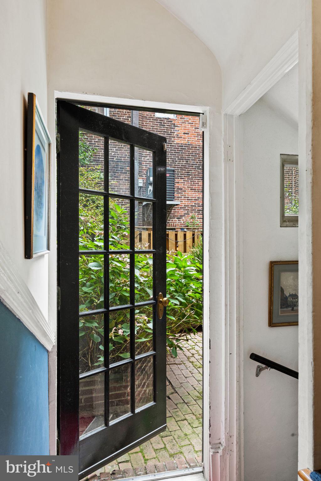 WASHINGTON SQ WEST - Residential