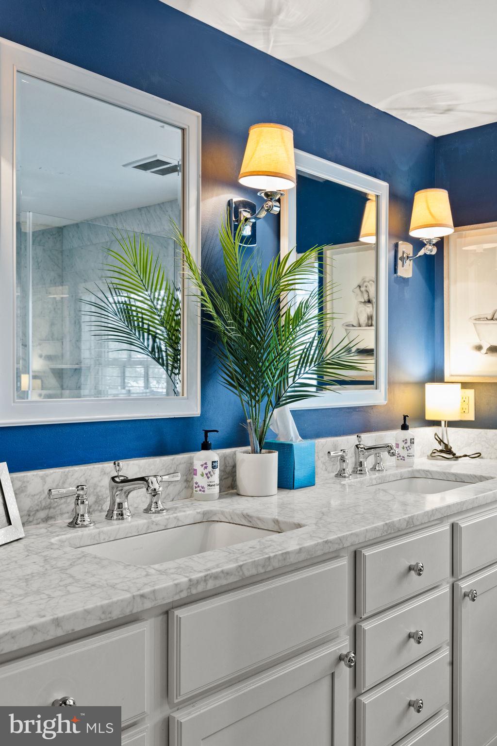 WASHINGTON SQ WEST - Residential