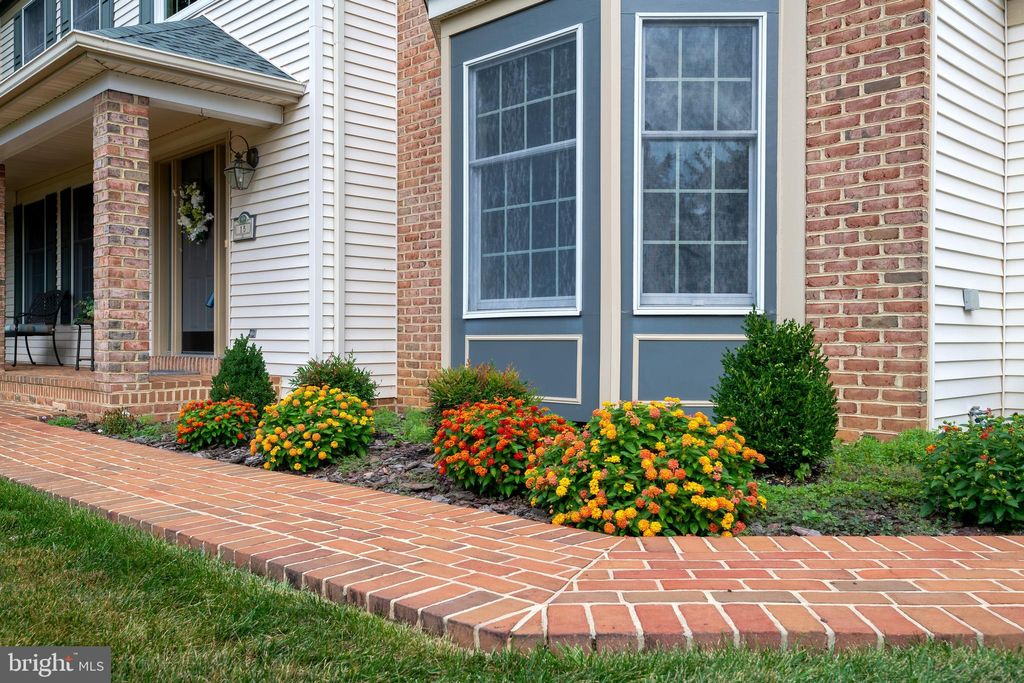 Photo of 15 OLD POST LN, LITITZ, PA 17543 (MLS # PALA2040002)