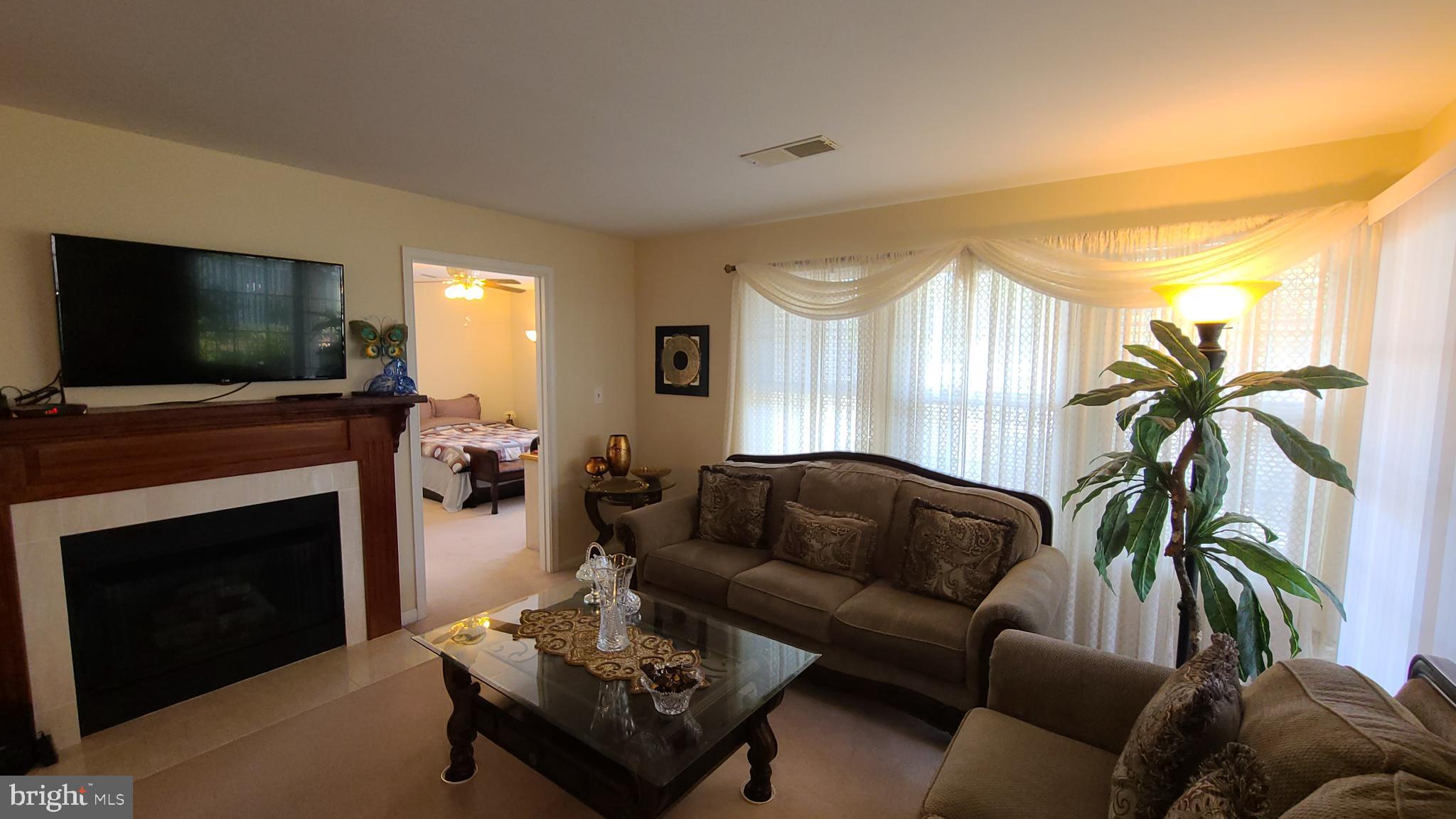 STRATFORD CONDOS - Residential