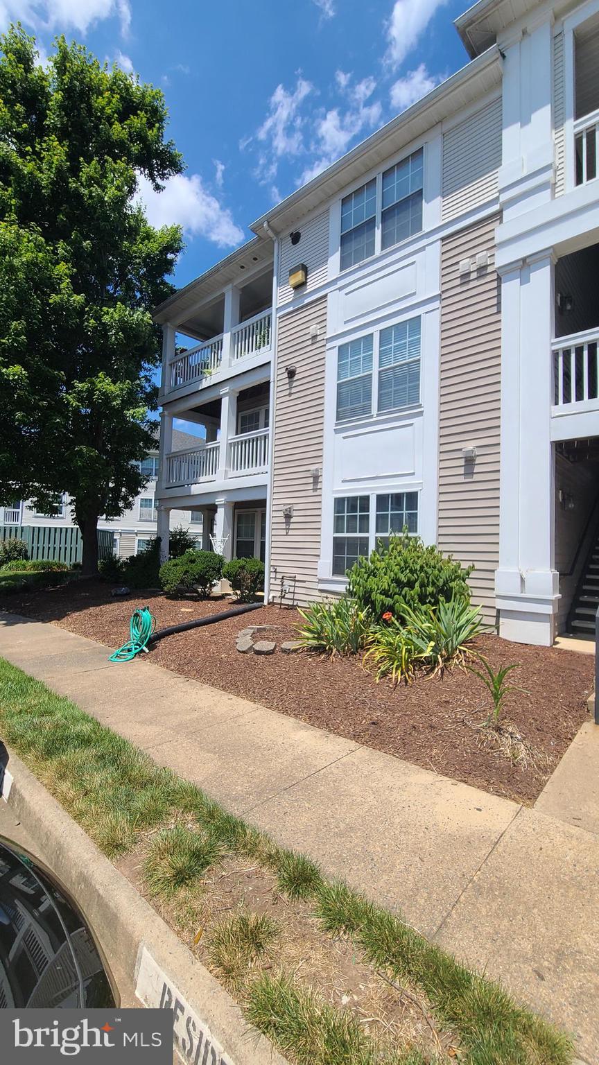 STRATFORD CONDOS - Residential