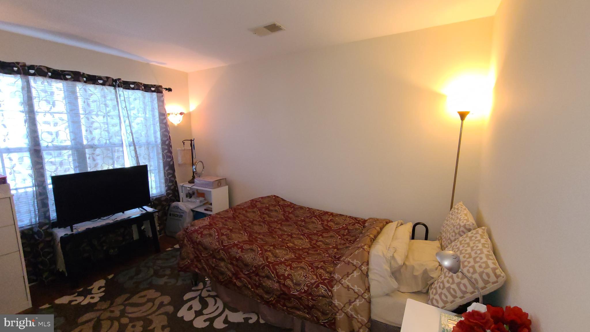 STRATFORD CONDOS - Residential