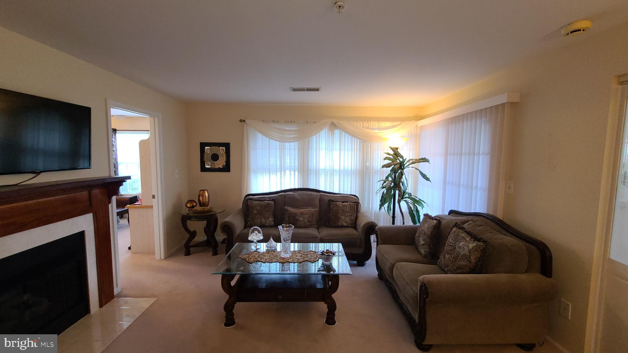 STRATFORD CONDOS - Residential