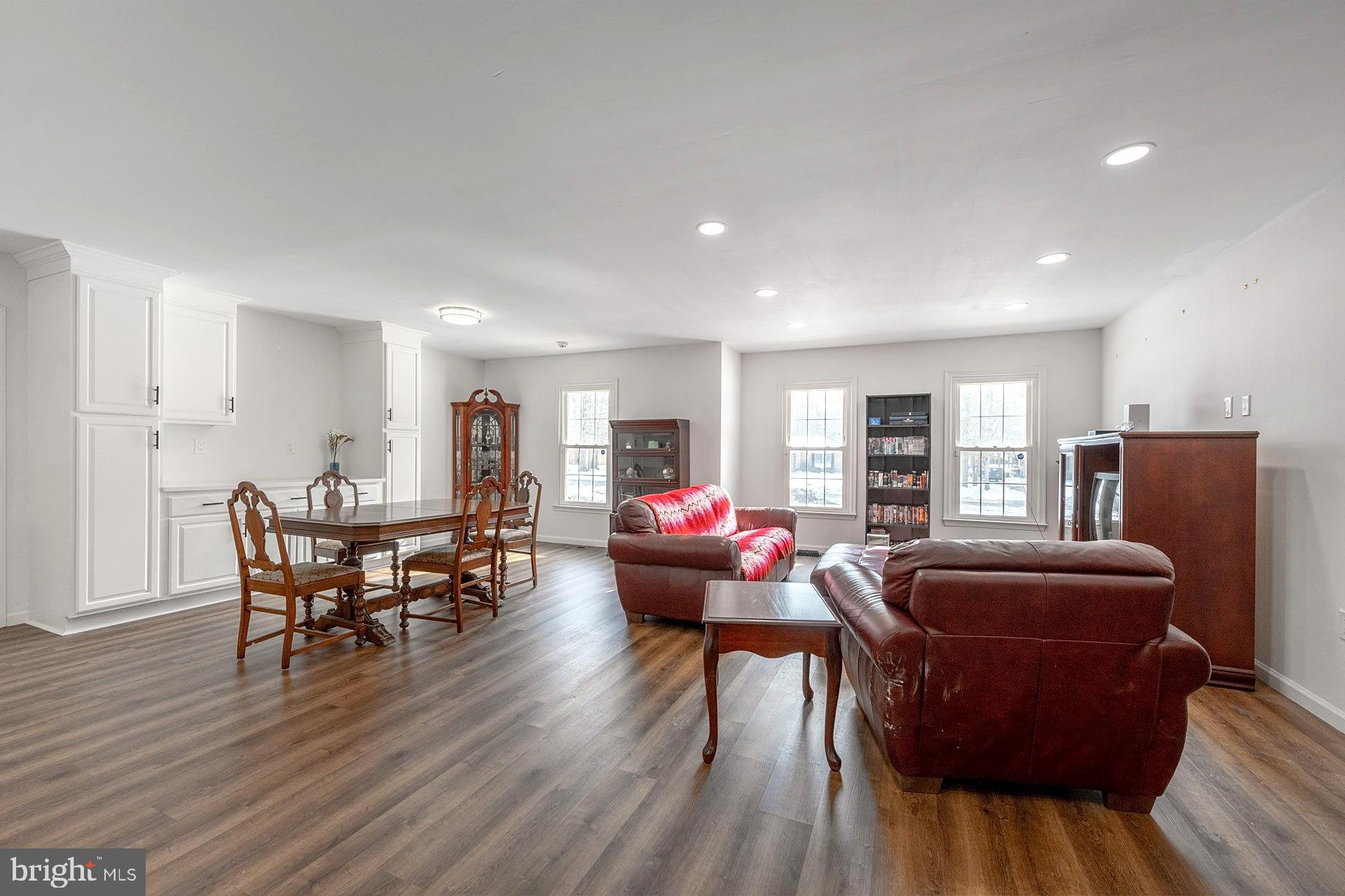 ELLENWOOD - Residential