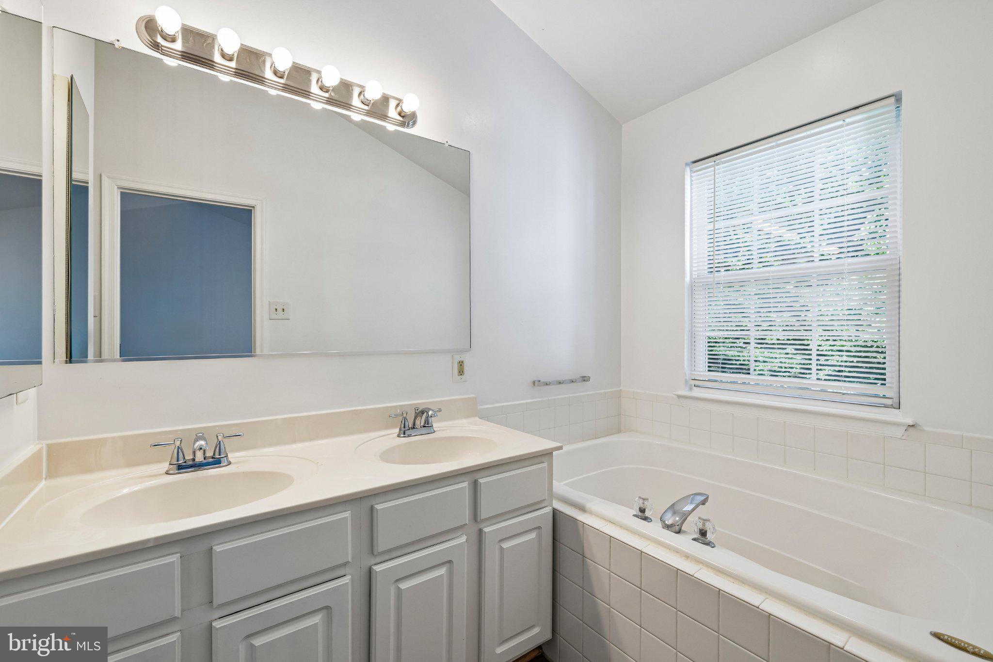 12706 MARLTON CENTER DRIVE