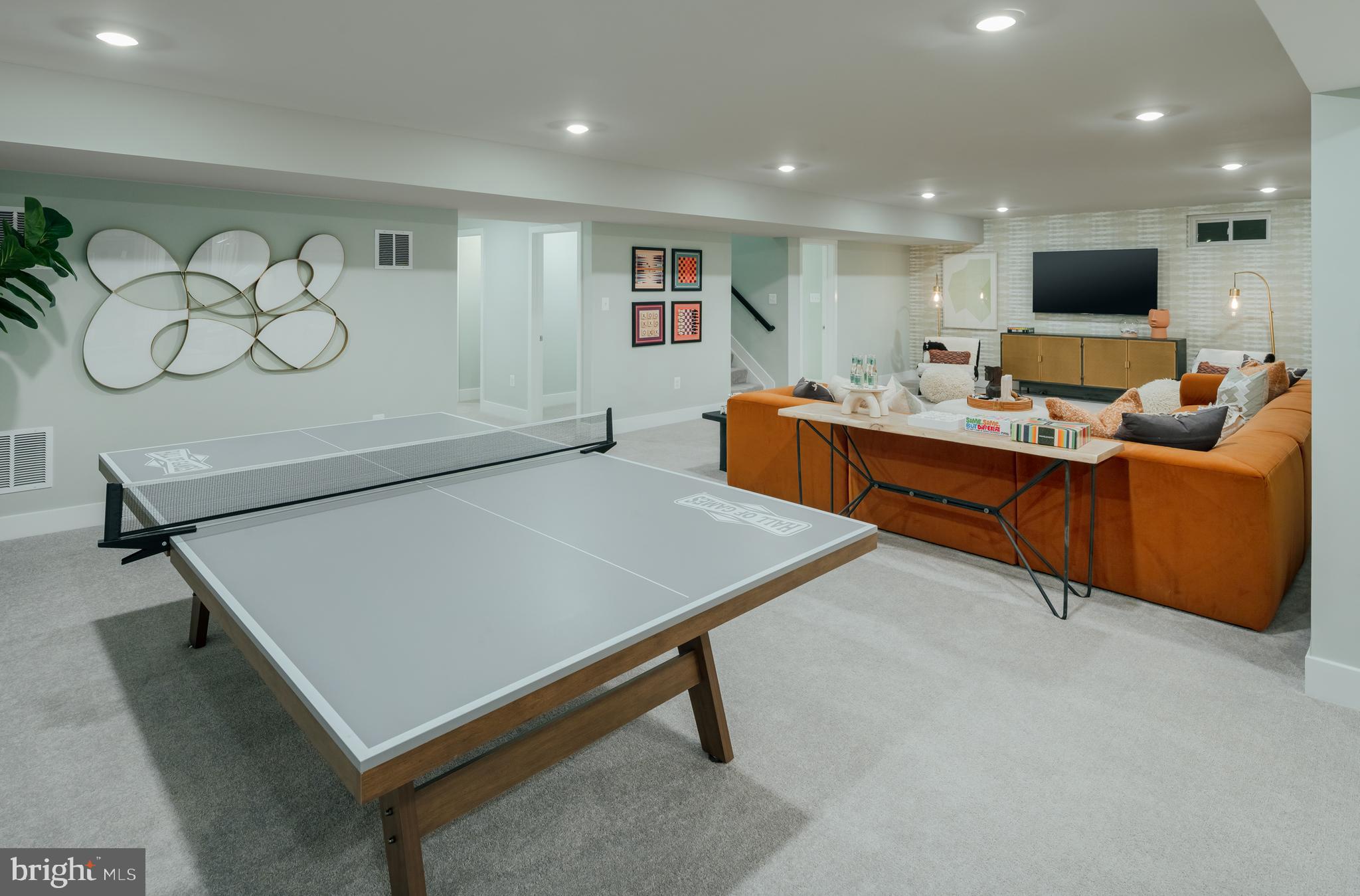 ST. CHARLES TOWNS - Residential