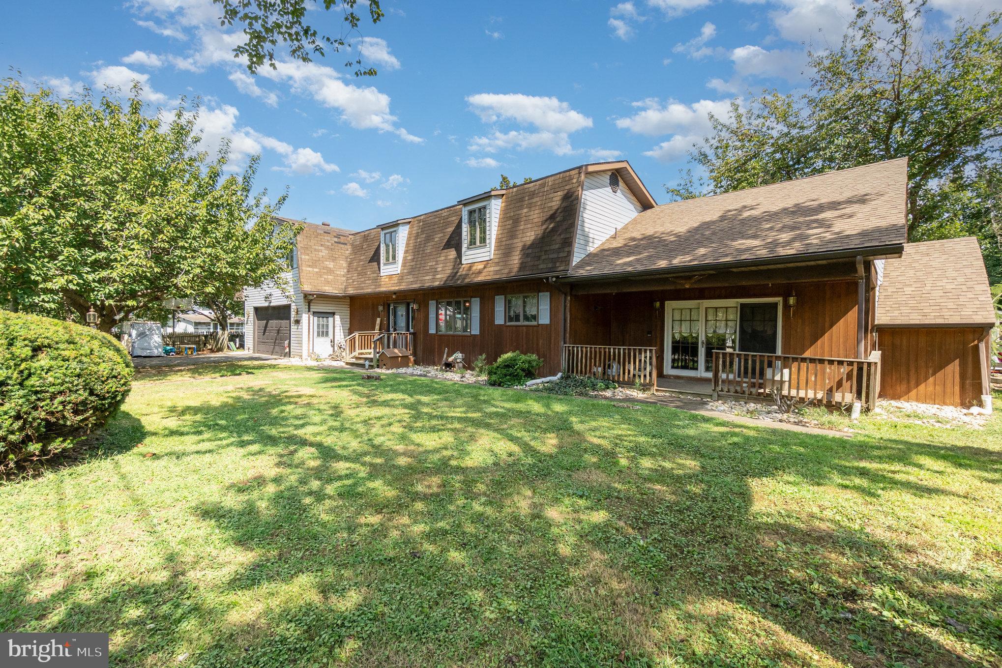 HACKS POINT - Residential