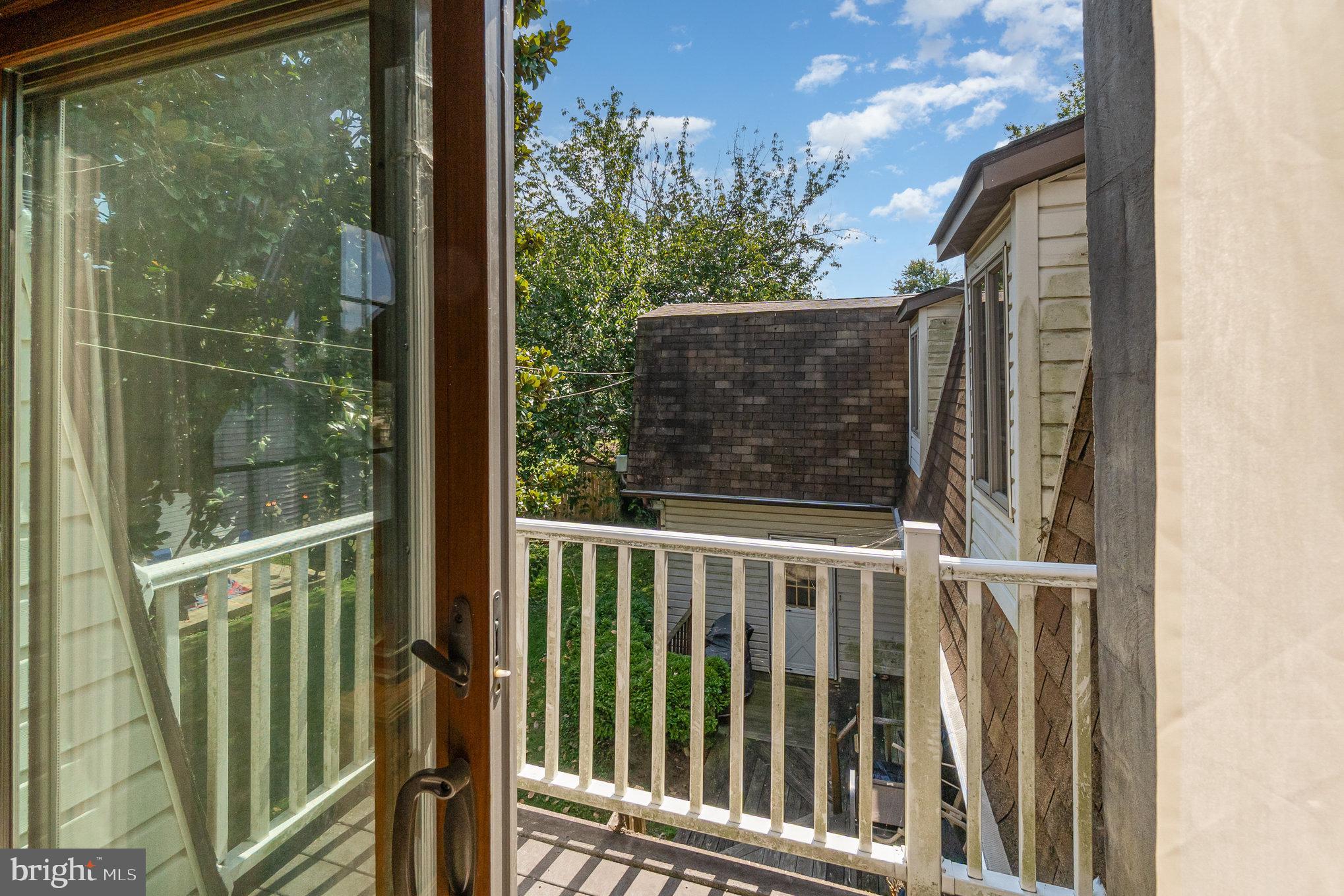 HACKS POINT - Residential