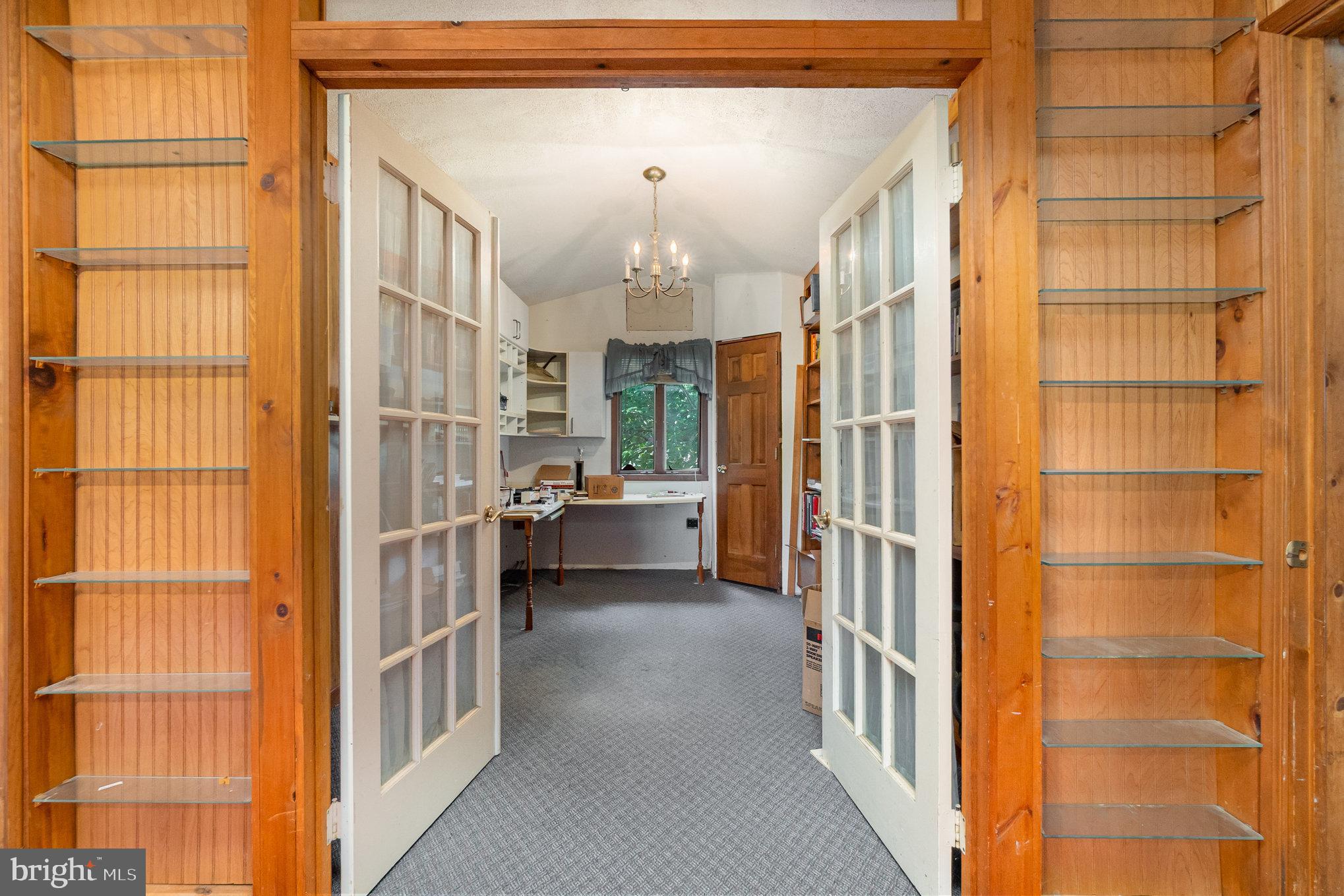 HACKS POINT - Residential