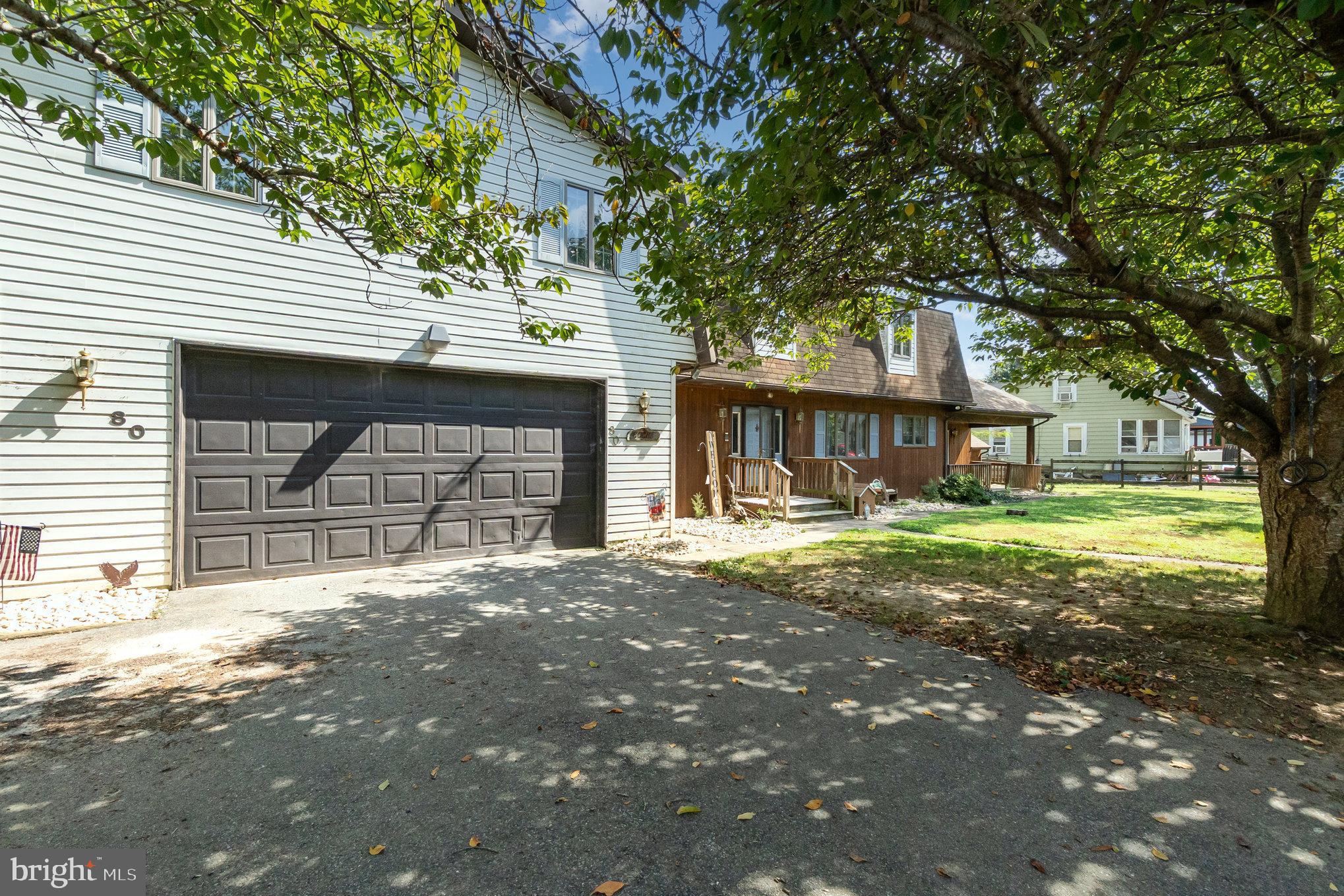 HACKS POINT - Residential