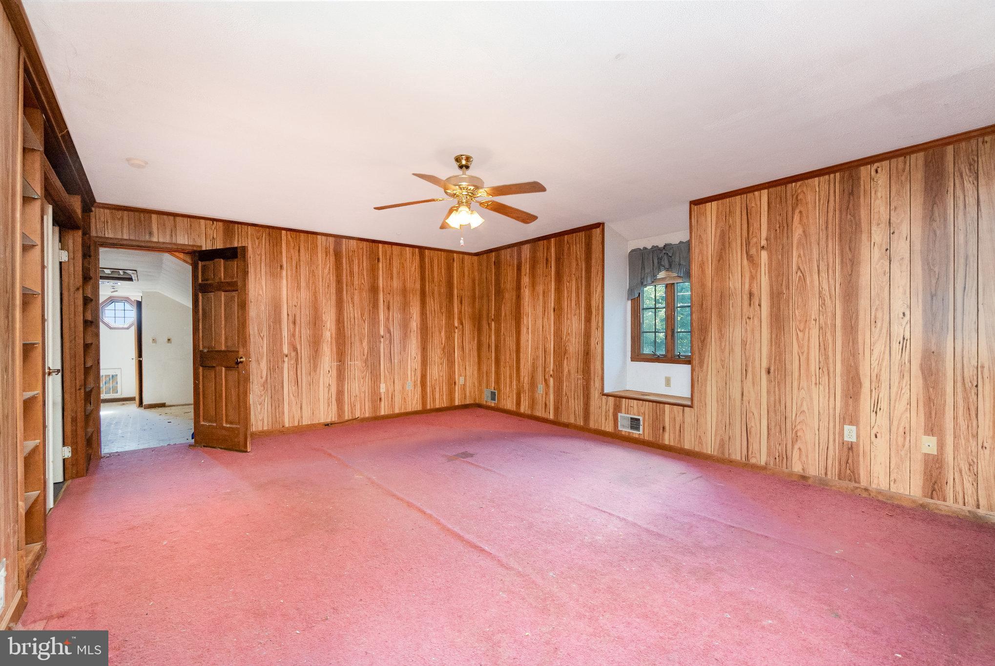 HACKS POINT - Residential