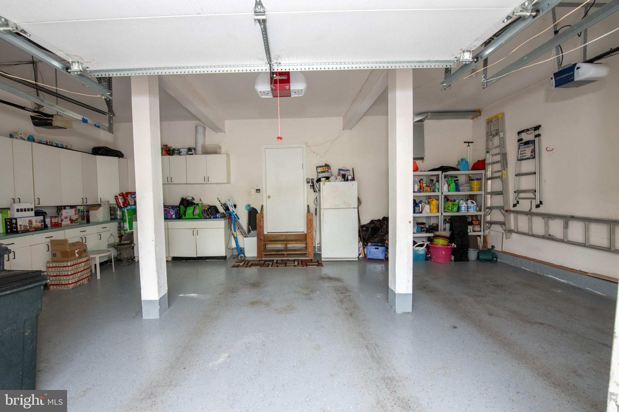 HAMPTON WOODS - Residential