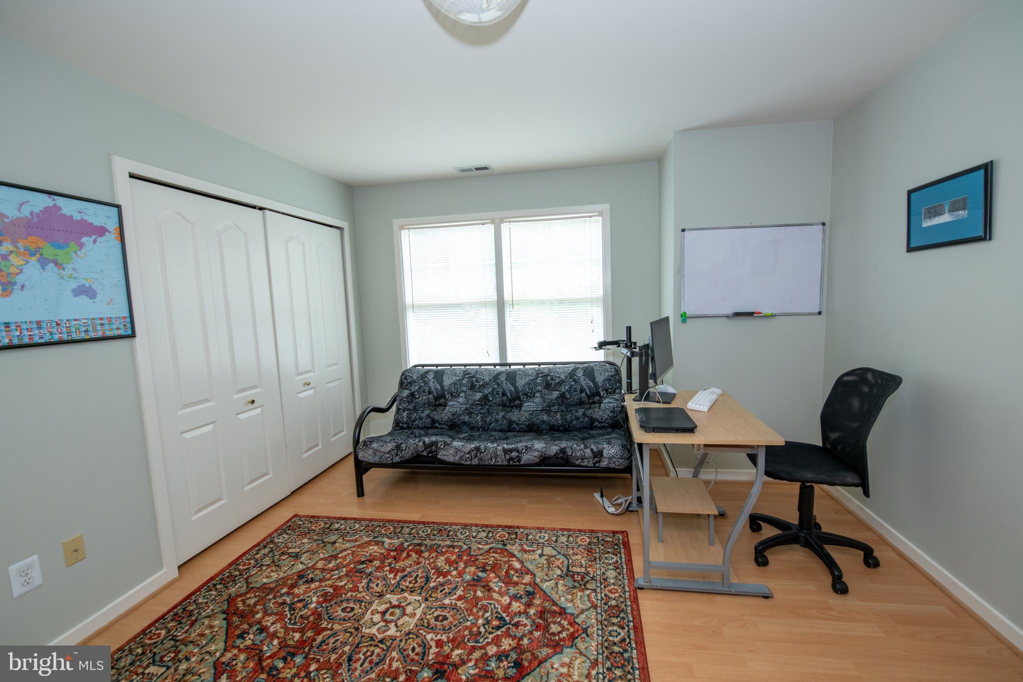 HAMPTON WOODS - Residential