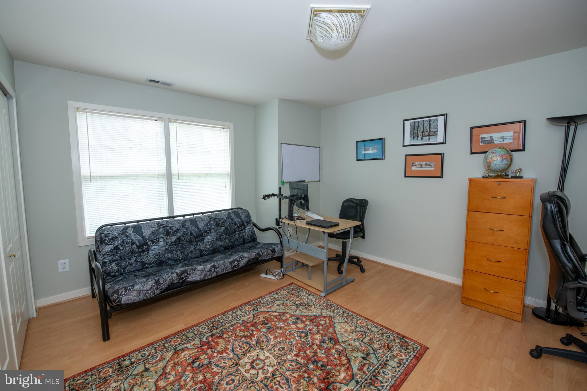 HAMPTON WOODS - Residential