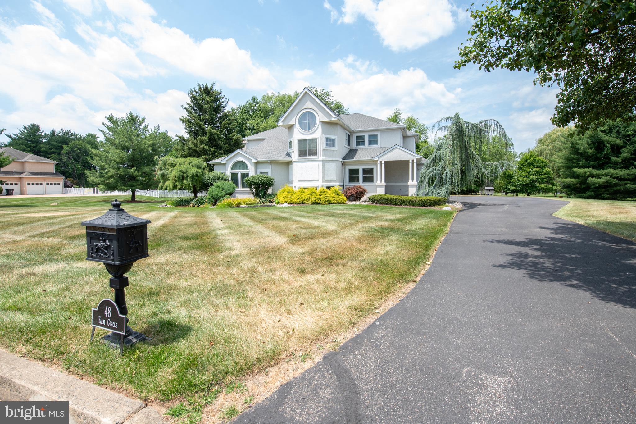 HAMPTON WOODS - Residential