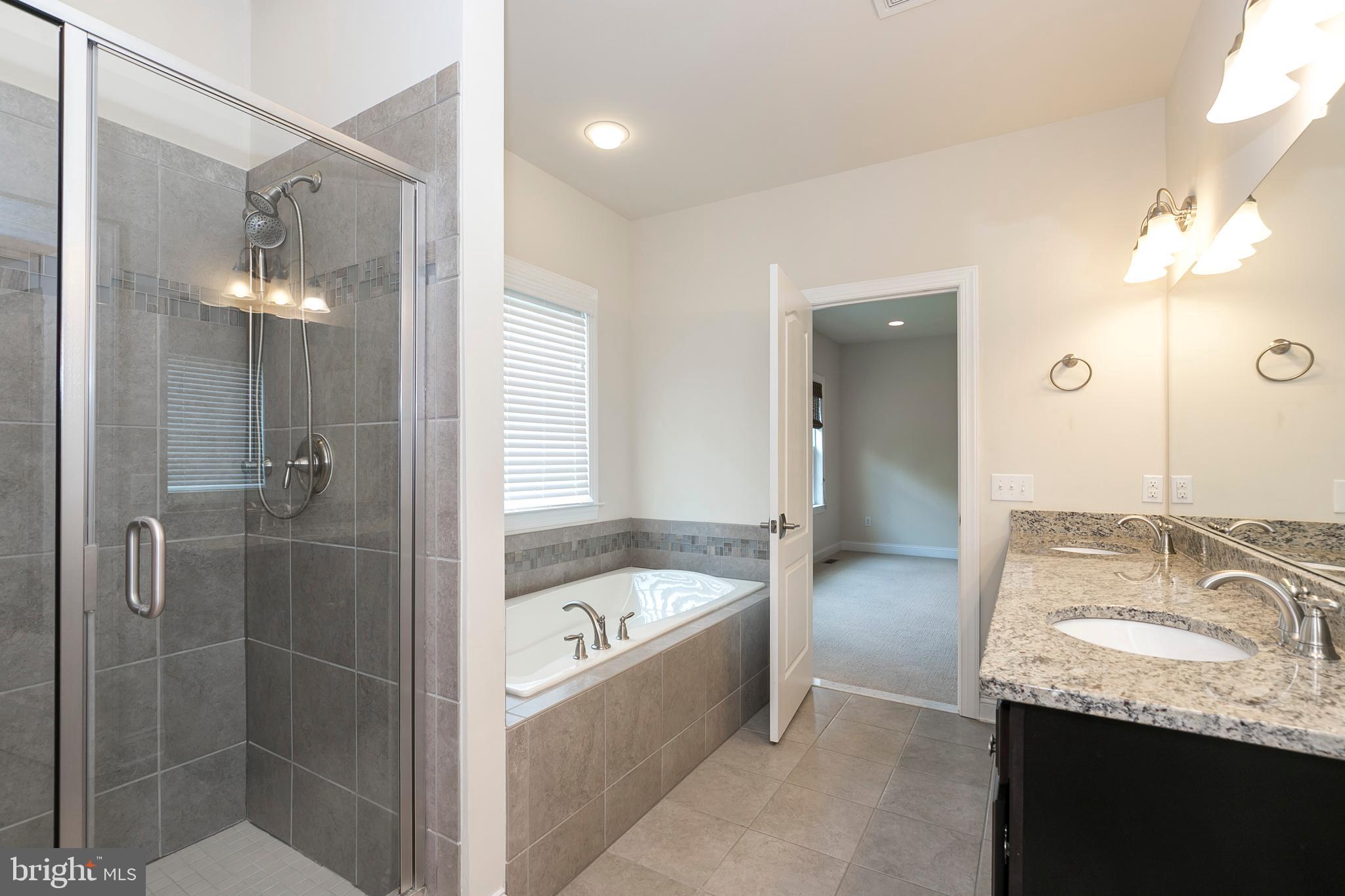 DEER HOLLOW - Residential Lease