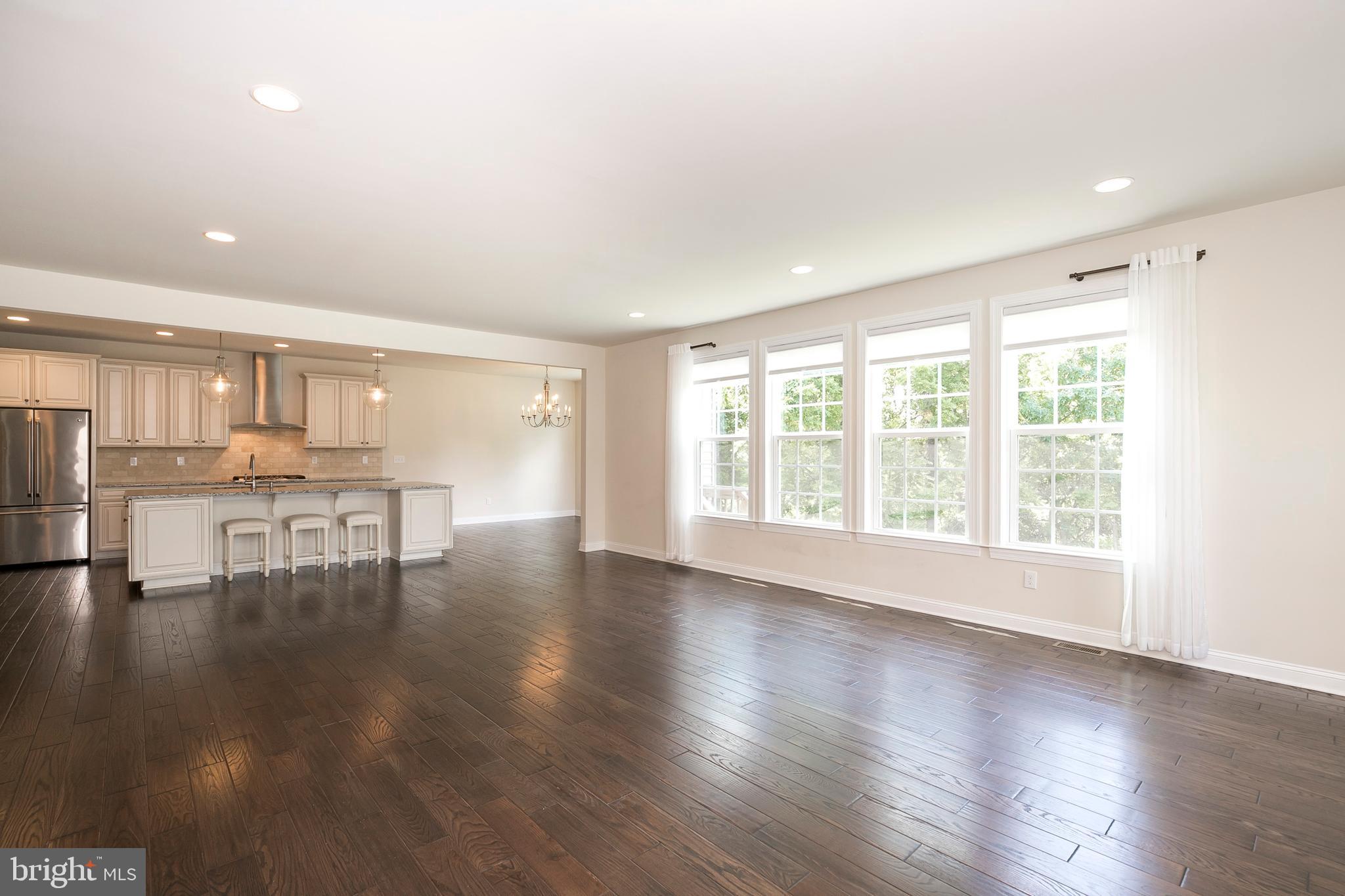 DEER HOLLOW - Residential Lease