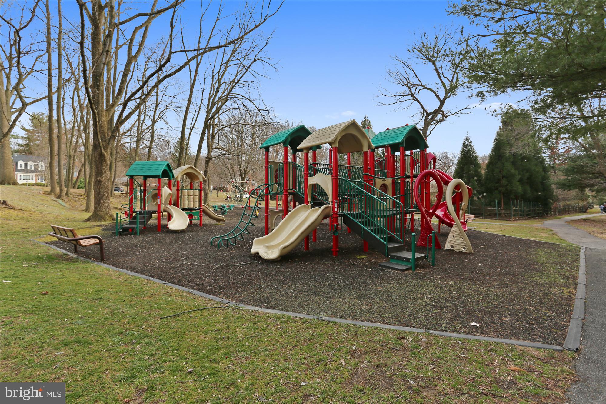 PLYMOUTH GARDENS - Residential